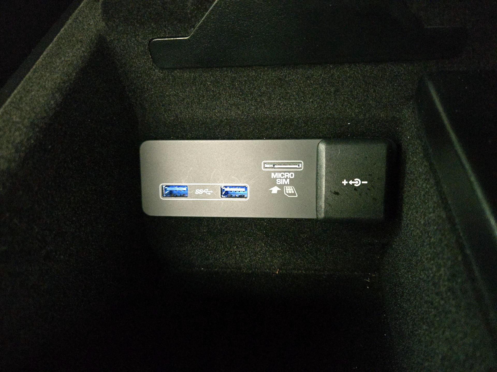 Thumbnail: 2023 Jaguar F-Type - 19