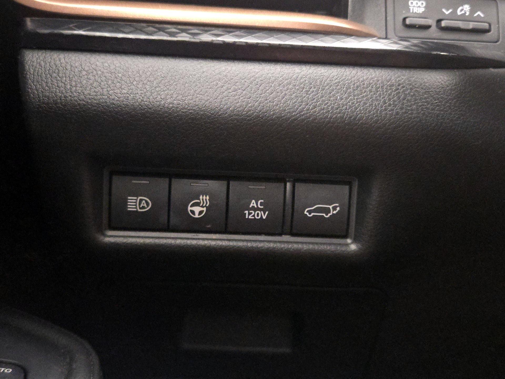 Thumbnail: 2024 Toyota Highlander - 13