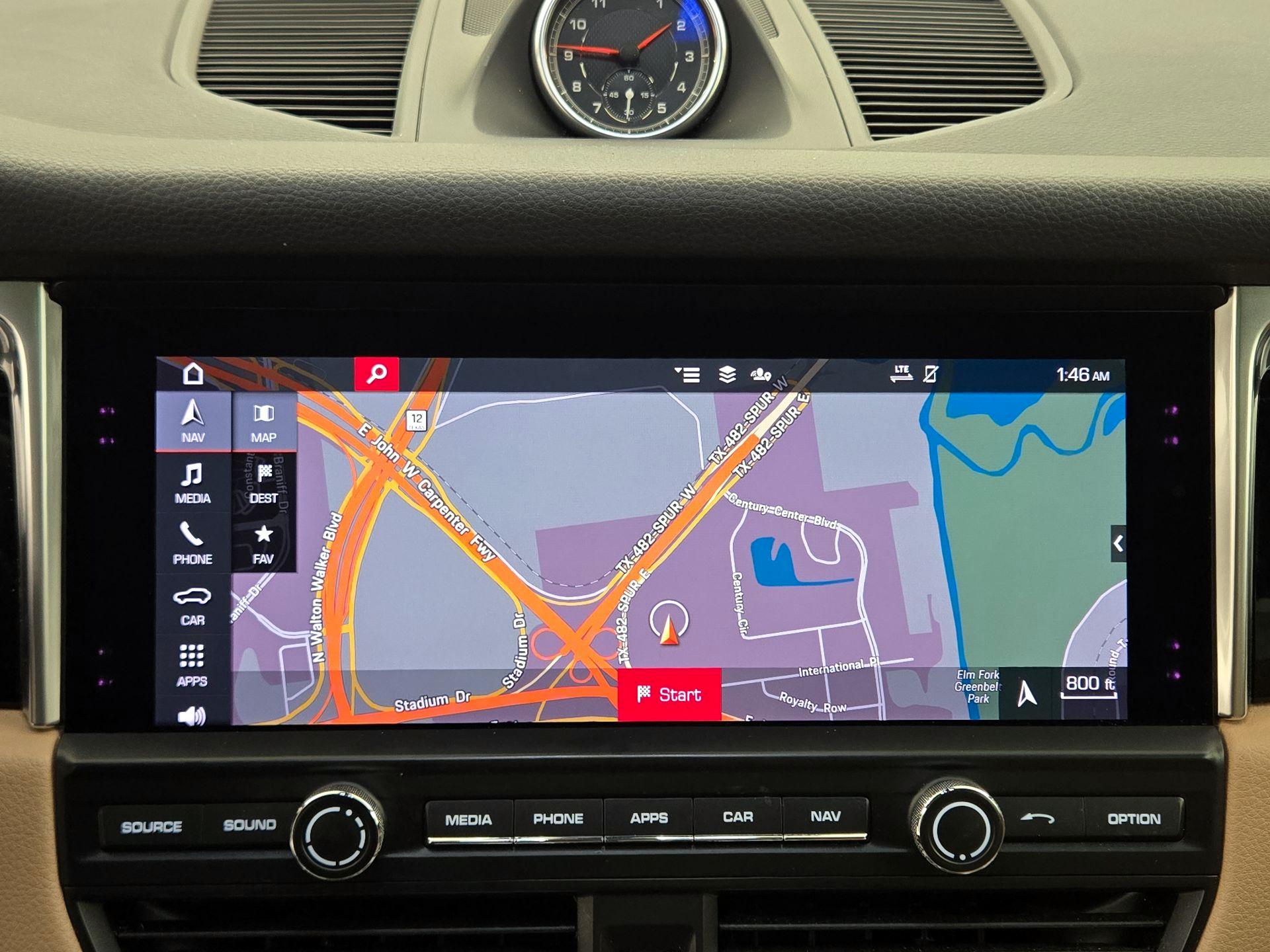 Thumbnail: 2020 Porsche Macan - 14