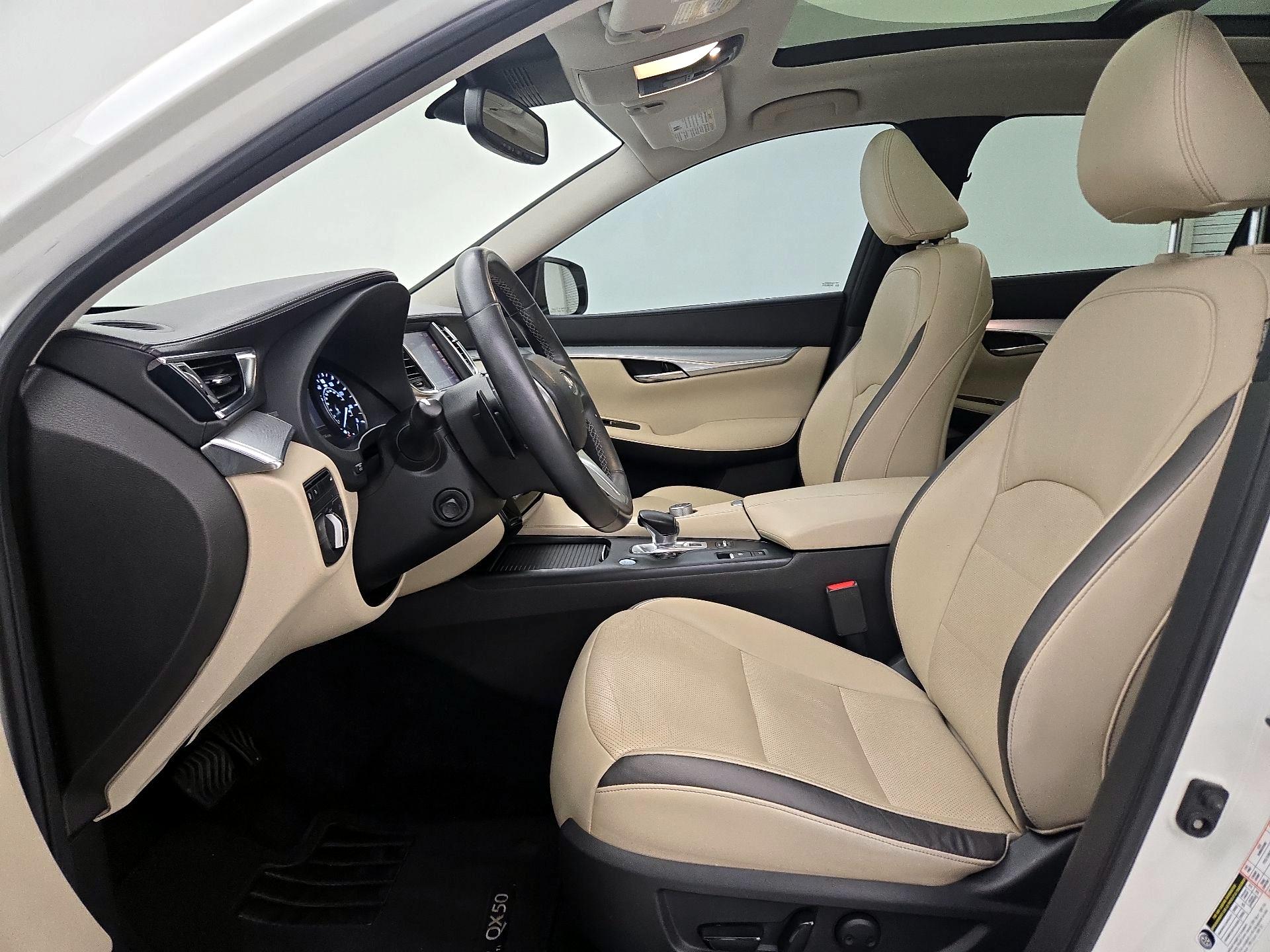 Thumbnail: 2019 INFINITI QX50 - 11