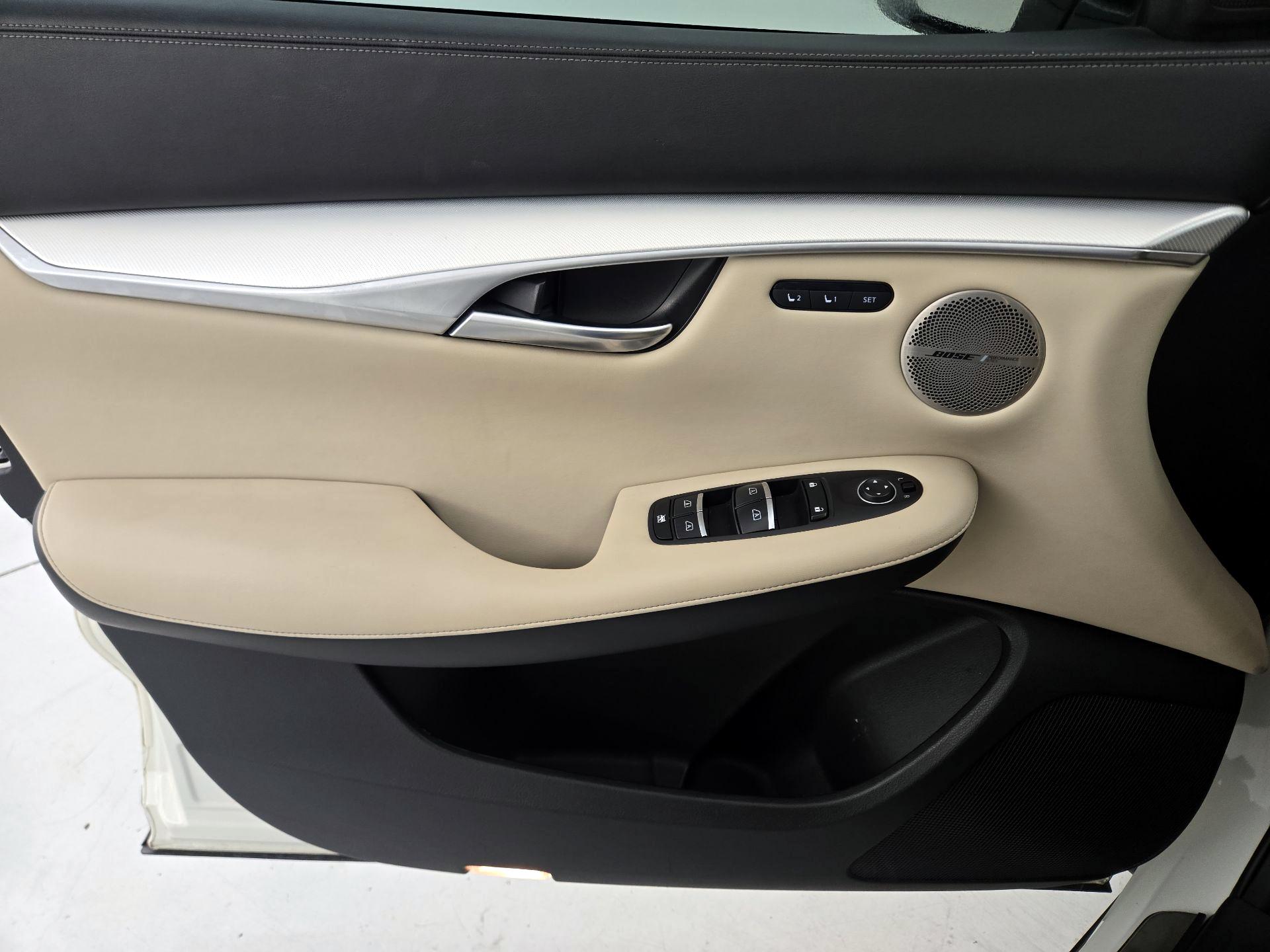 Thumbnail: 2019 INFINITI QX50 - 12