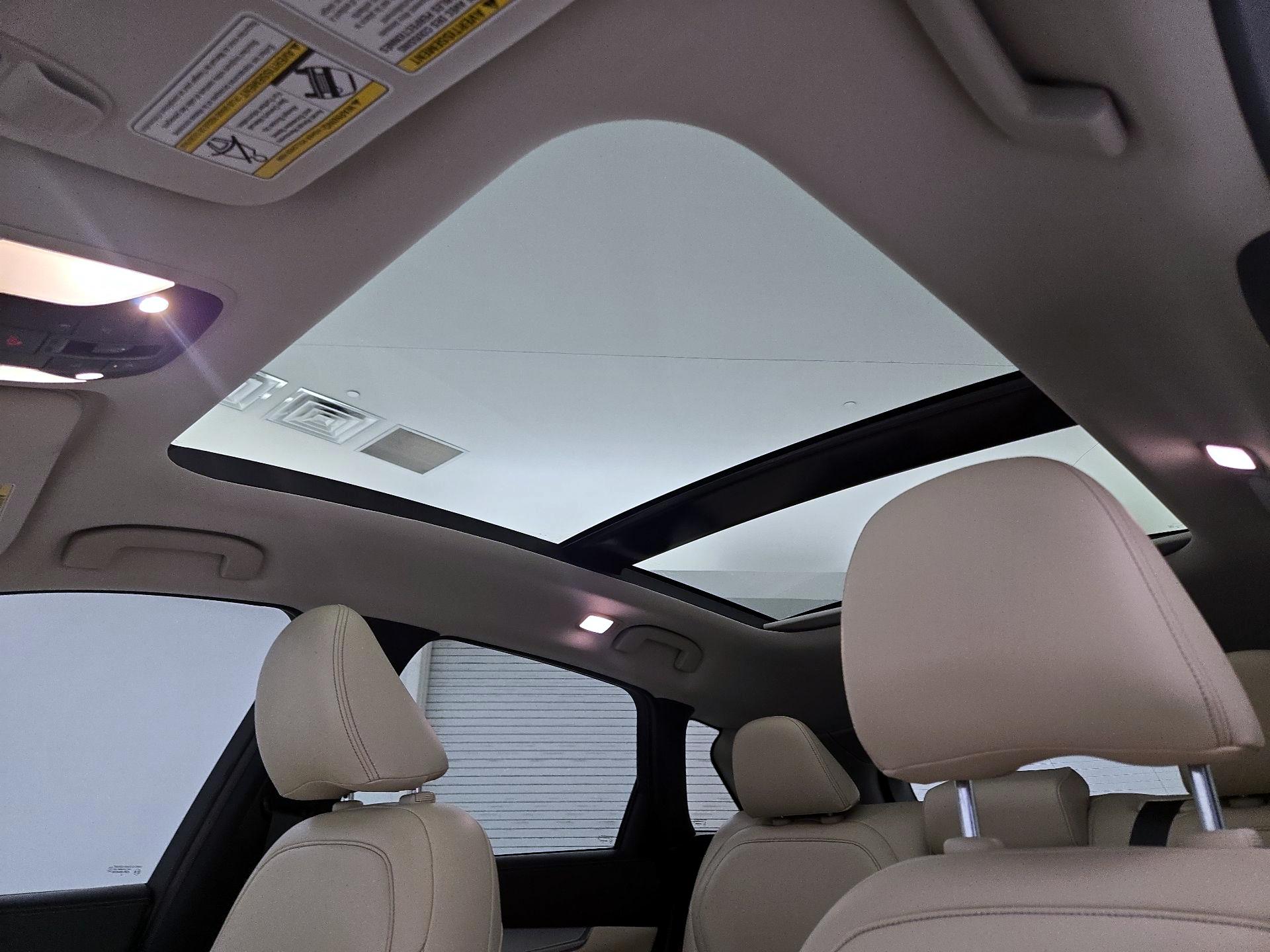 Thumbnail: 2019 INFINITI QX50 - 20