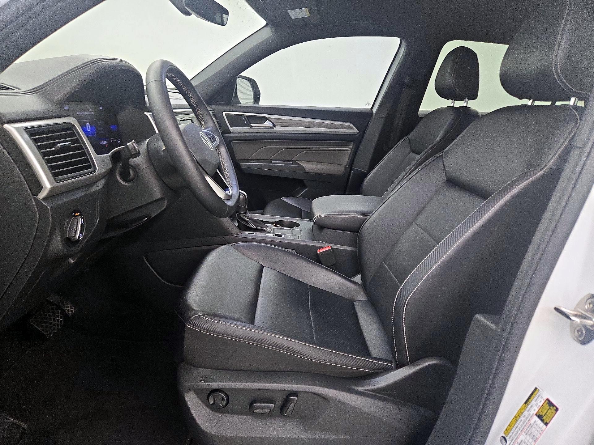 Thumbnail: 2022 Volkswagen Atlas - 11