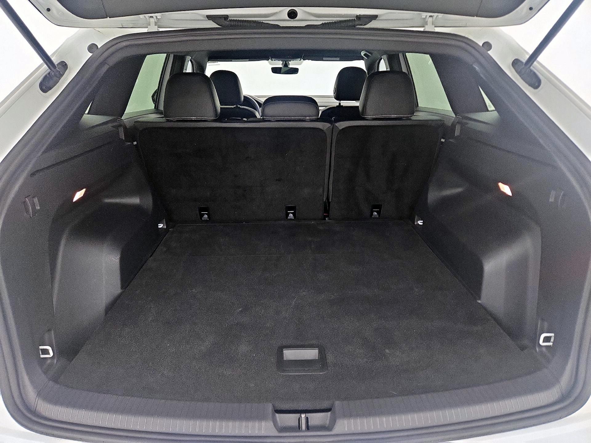 Thumbnail: 2022 Volkswagen Atlas - 20