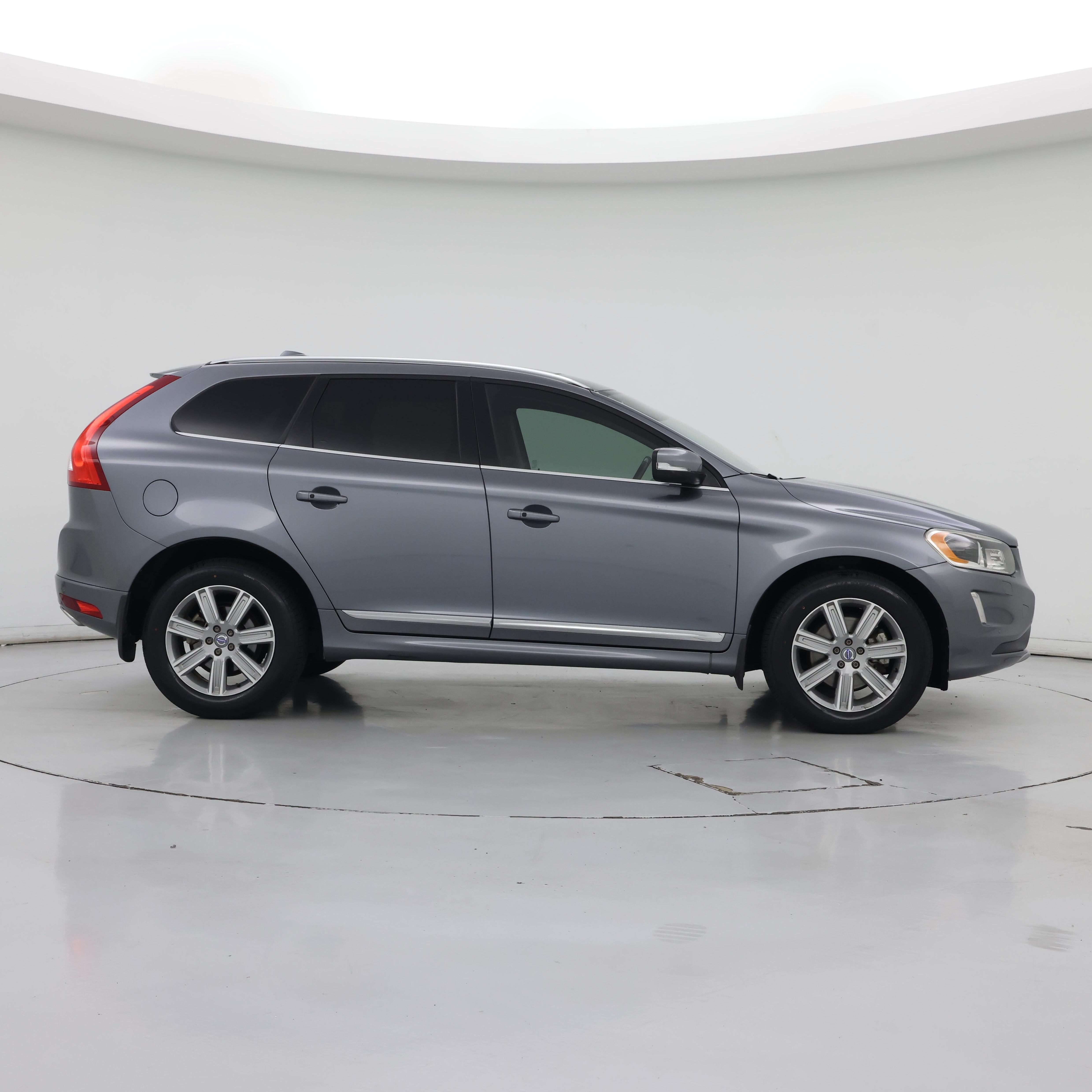 Thumbnail: 2017 Volvo XC60 - 7