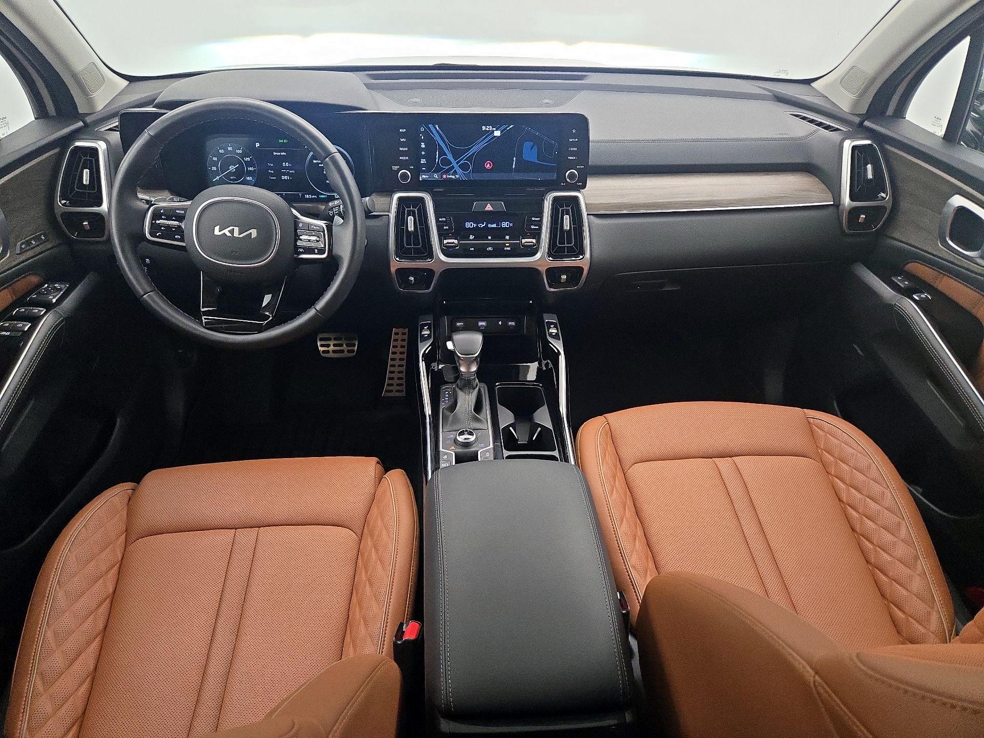 Thumbnail: 2022 Kia Sorento - 9