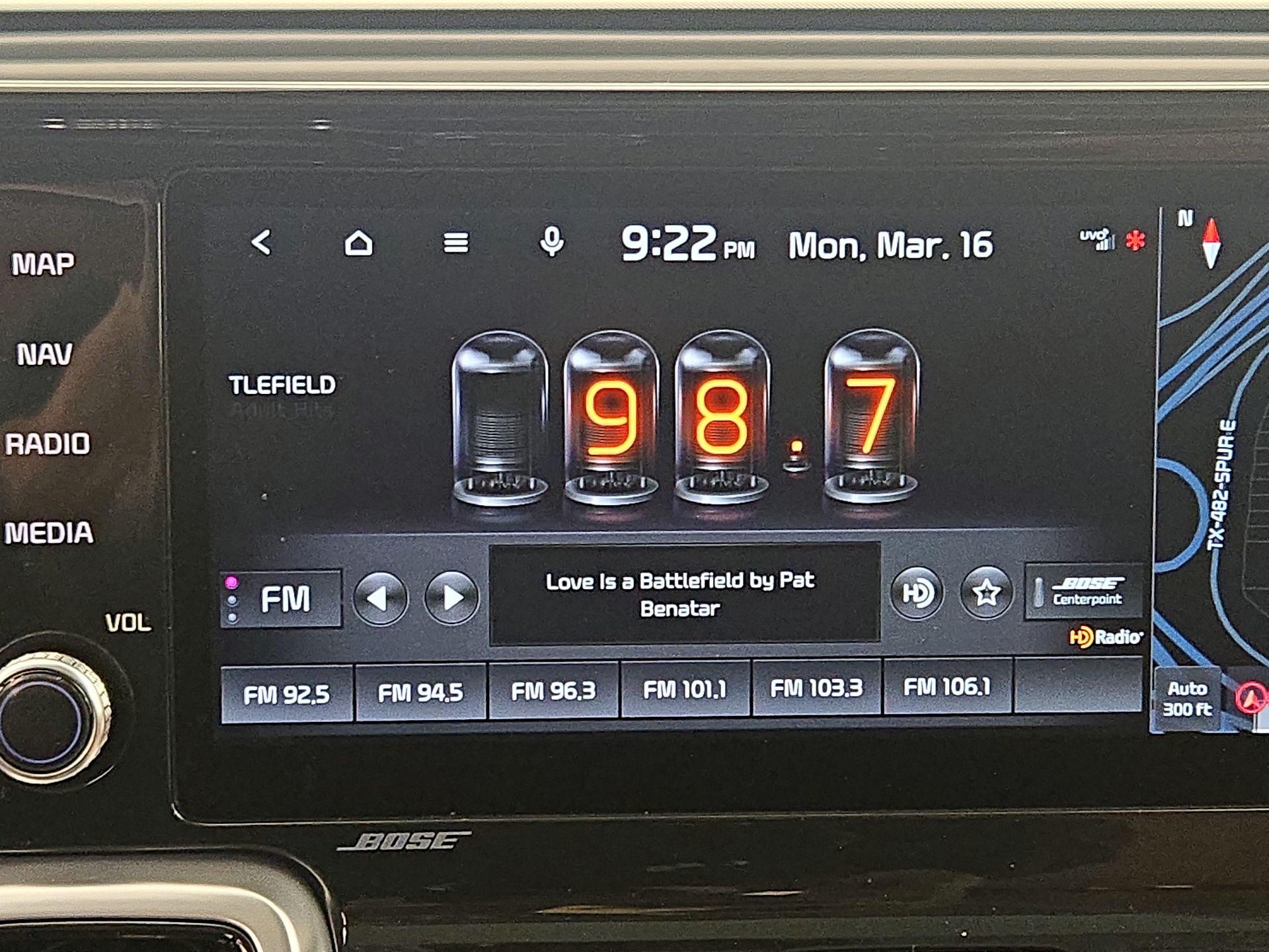 Thumbnail: 2022 Kia Sorento - 16