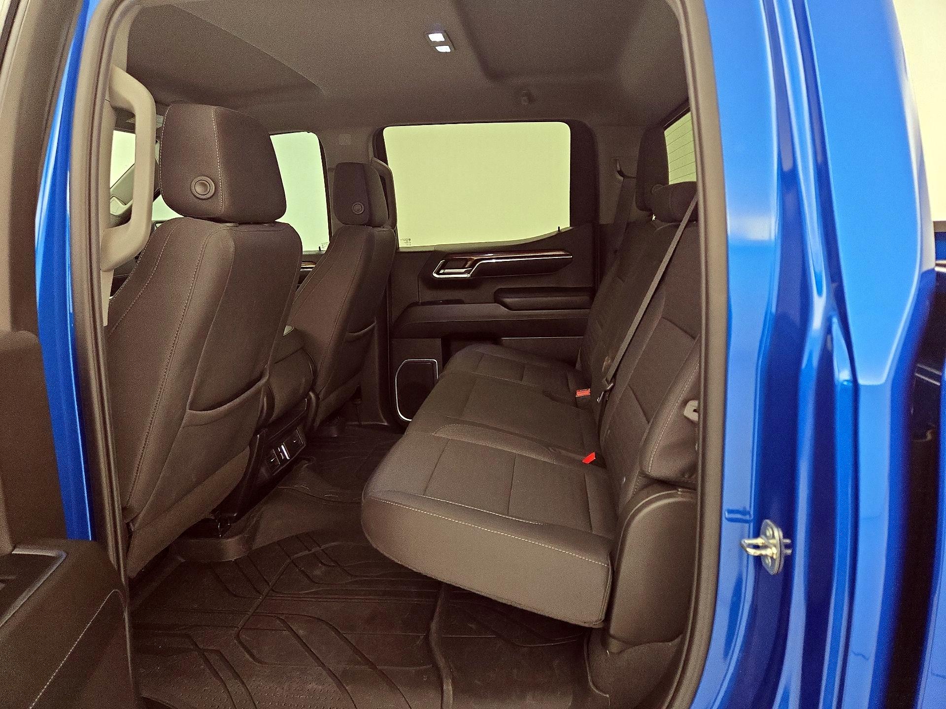 Thumbnail: 2023 Chevrolet Silverado 1500 - 20