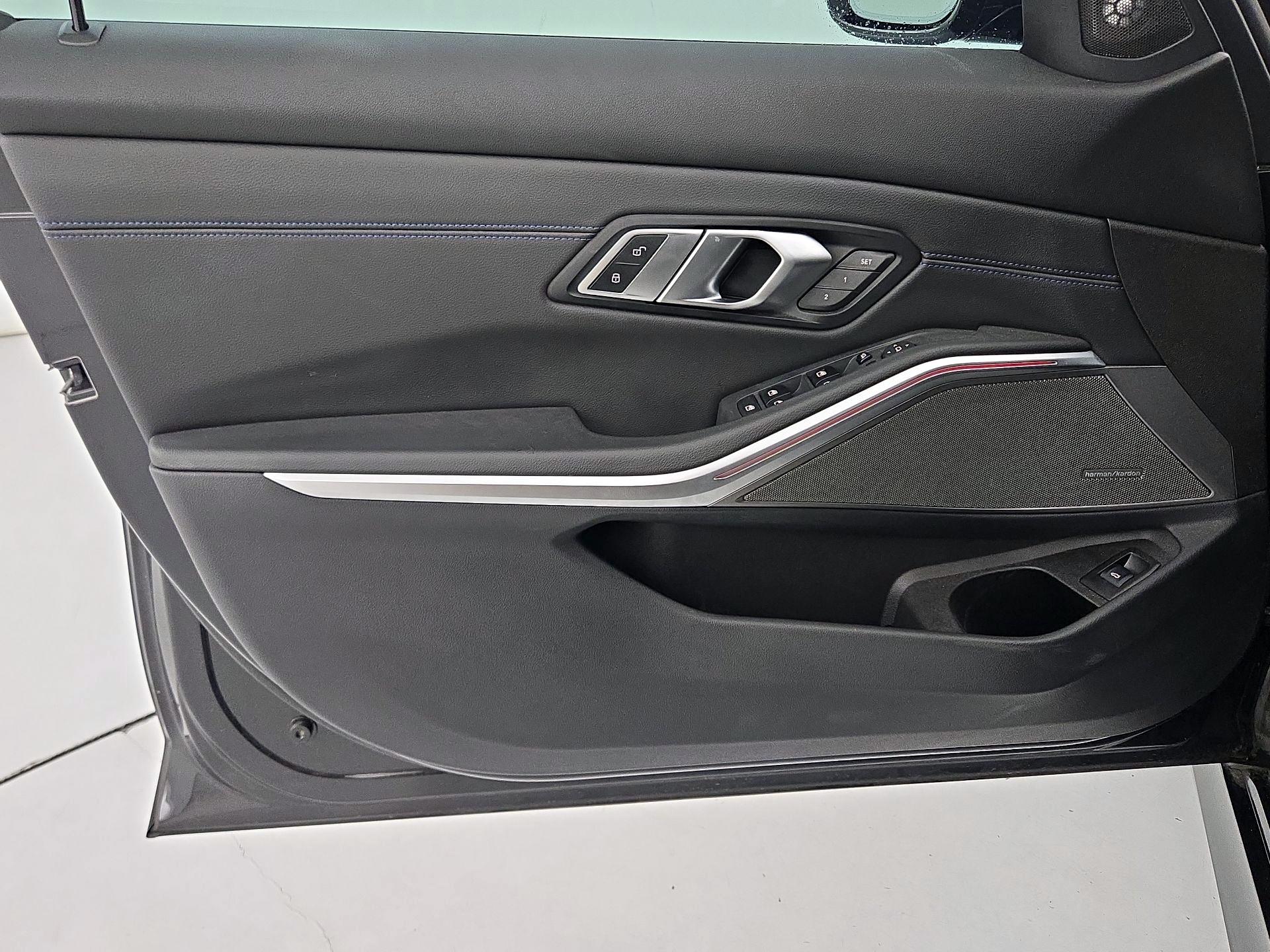 Thumbnail: 2021 BMW 3 Series - 12