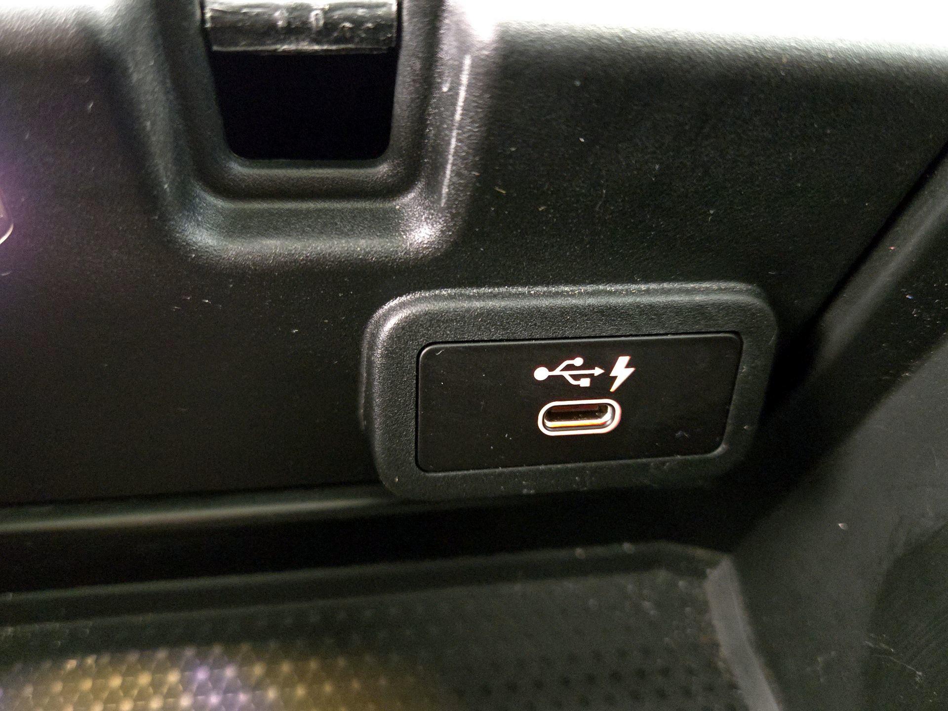 Thumbnail: 2021 BMW 3 Series - 19