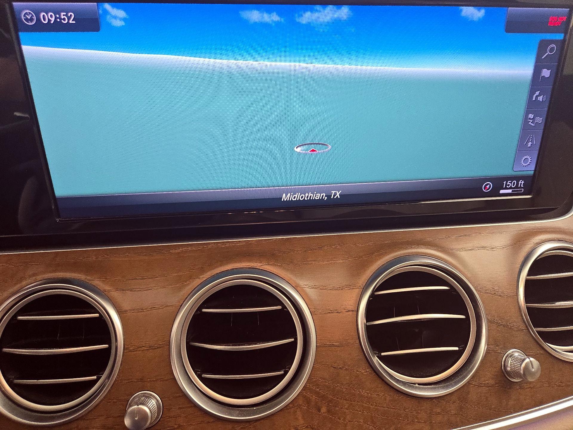 Thumbnail: 2018 Mercedes-Benz E-Class - 14