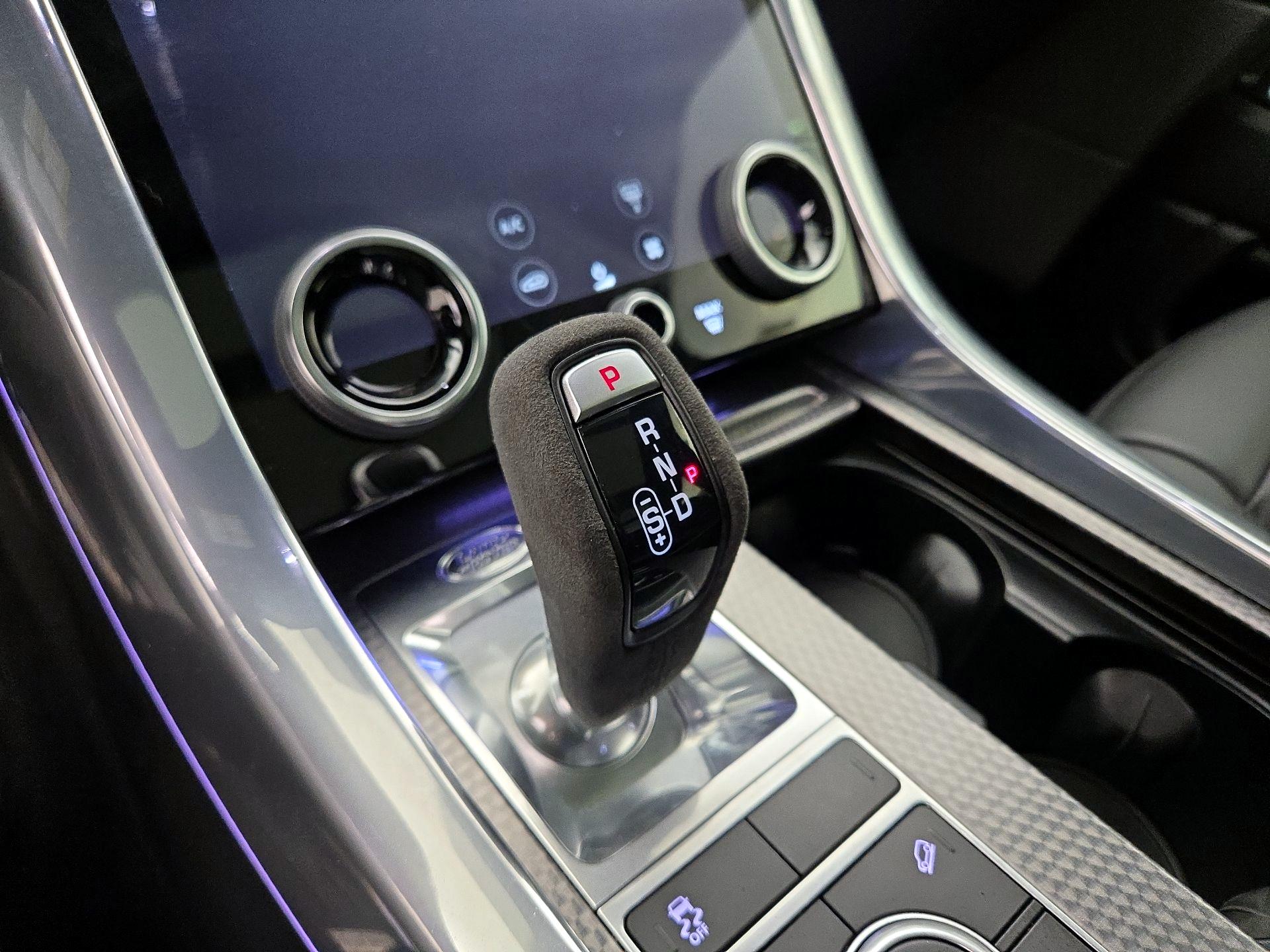 Thumbnail: 2022 Land Rover Range Rover Sport - 18