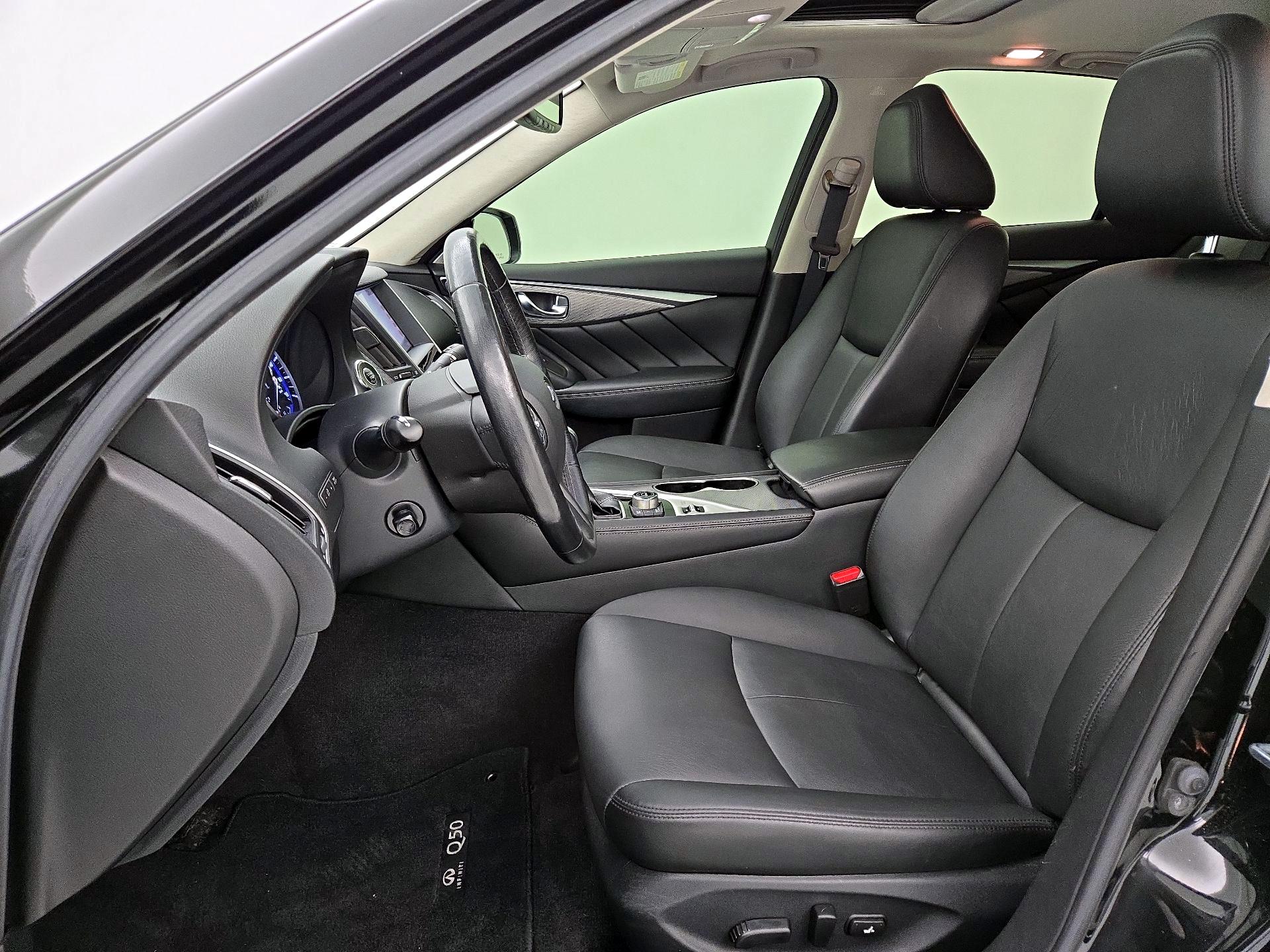 Thumbnail: 2017 INFINITI Q50 - 11