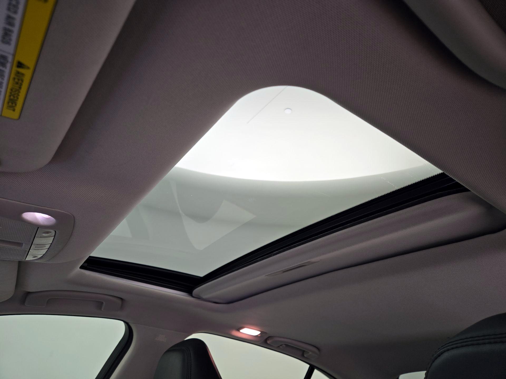 Thumbnail: 2017 INFINITI Q50 - 19