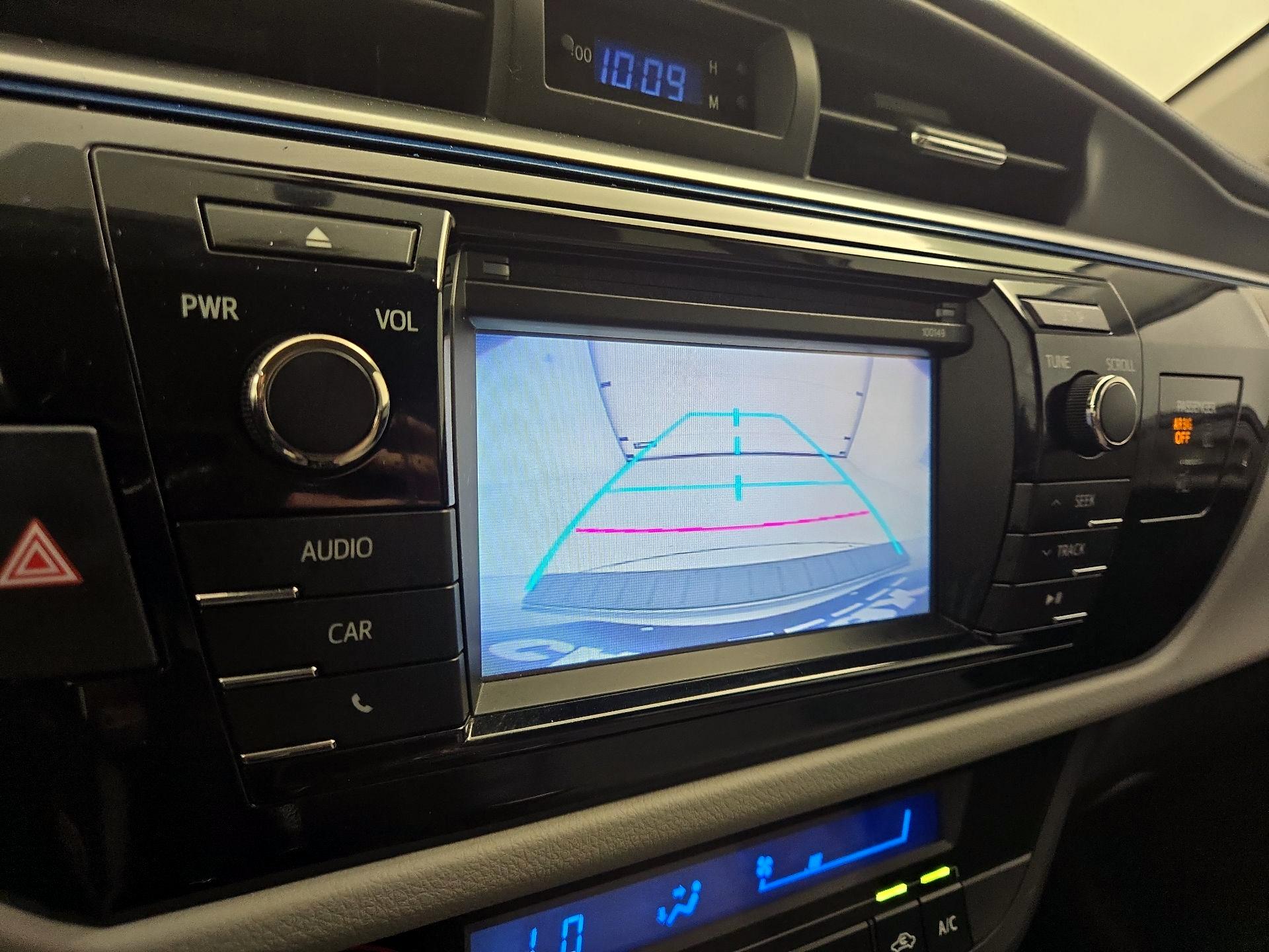 Thumbnail: 2015 Toyota Corolla - 13