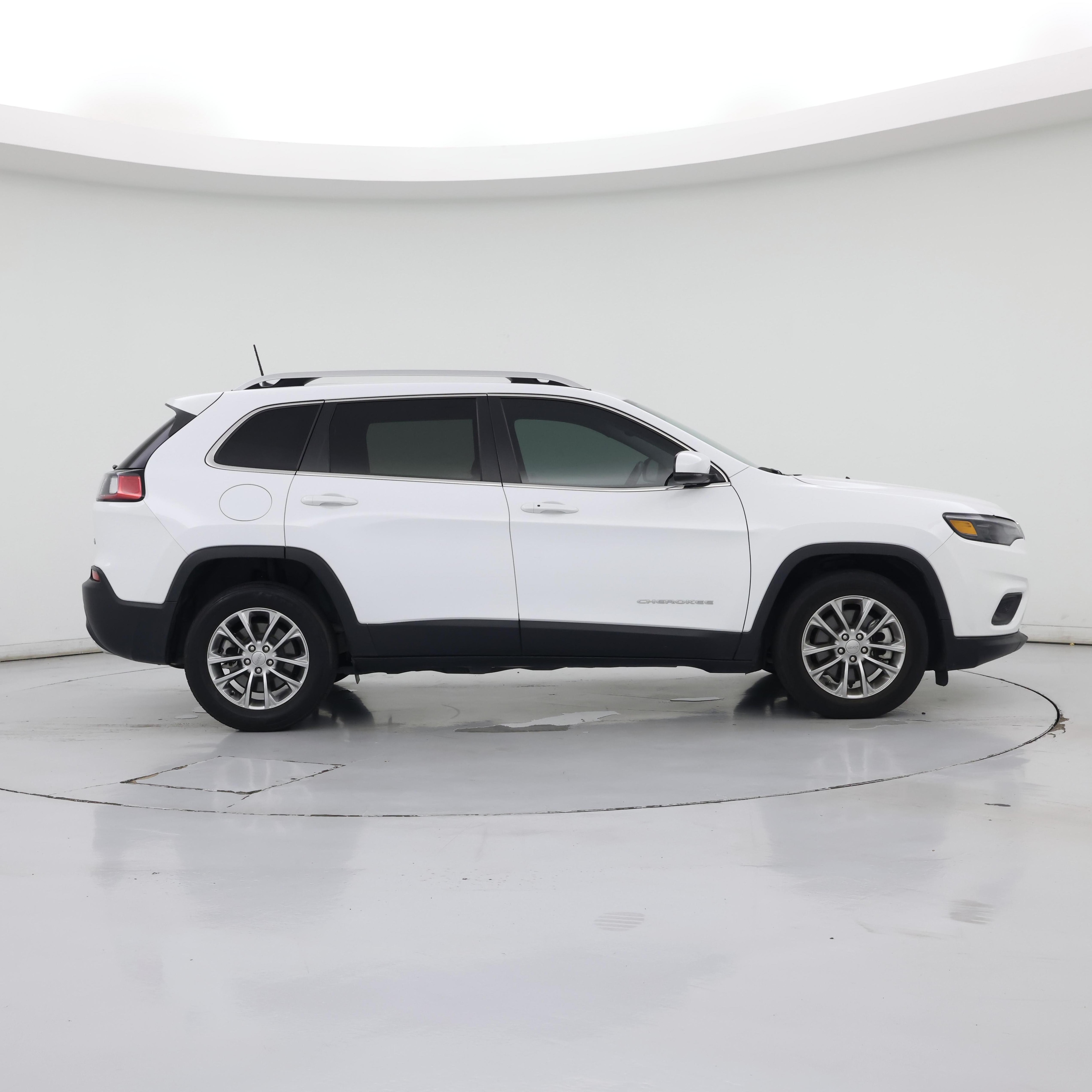 Thumbnail: 2021 Jeep Cherokee - 7