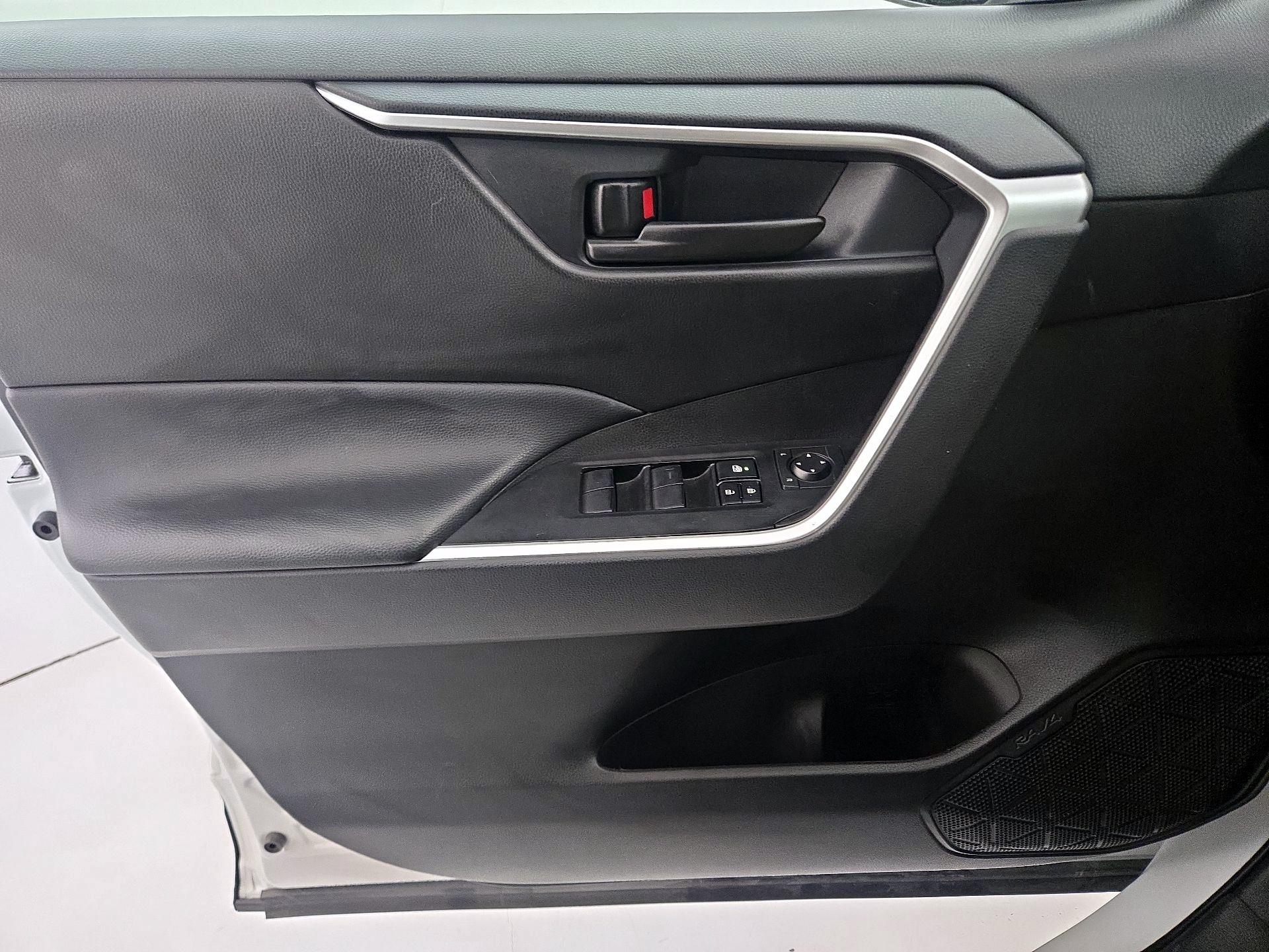 Thumbnail: 2024 Toyota RAV4 - 12