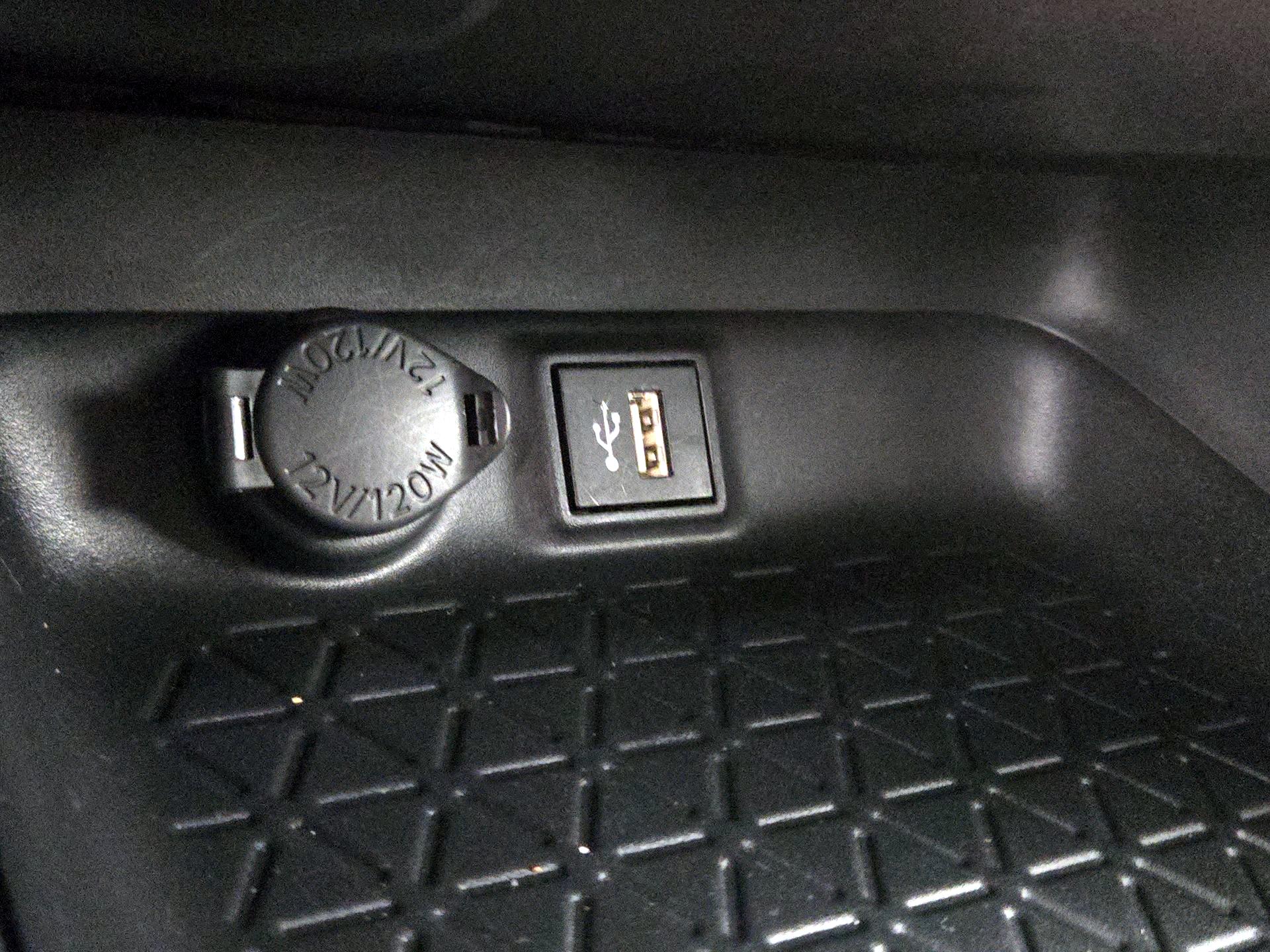 Thumbnail: 2024 Toyota RAV4 - 18