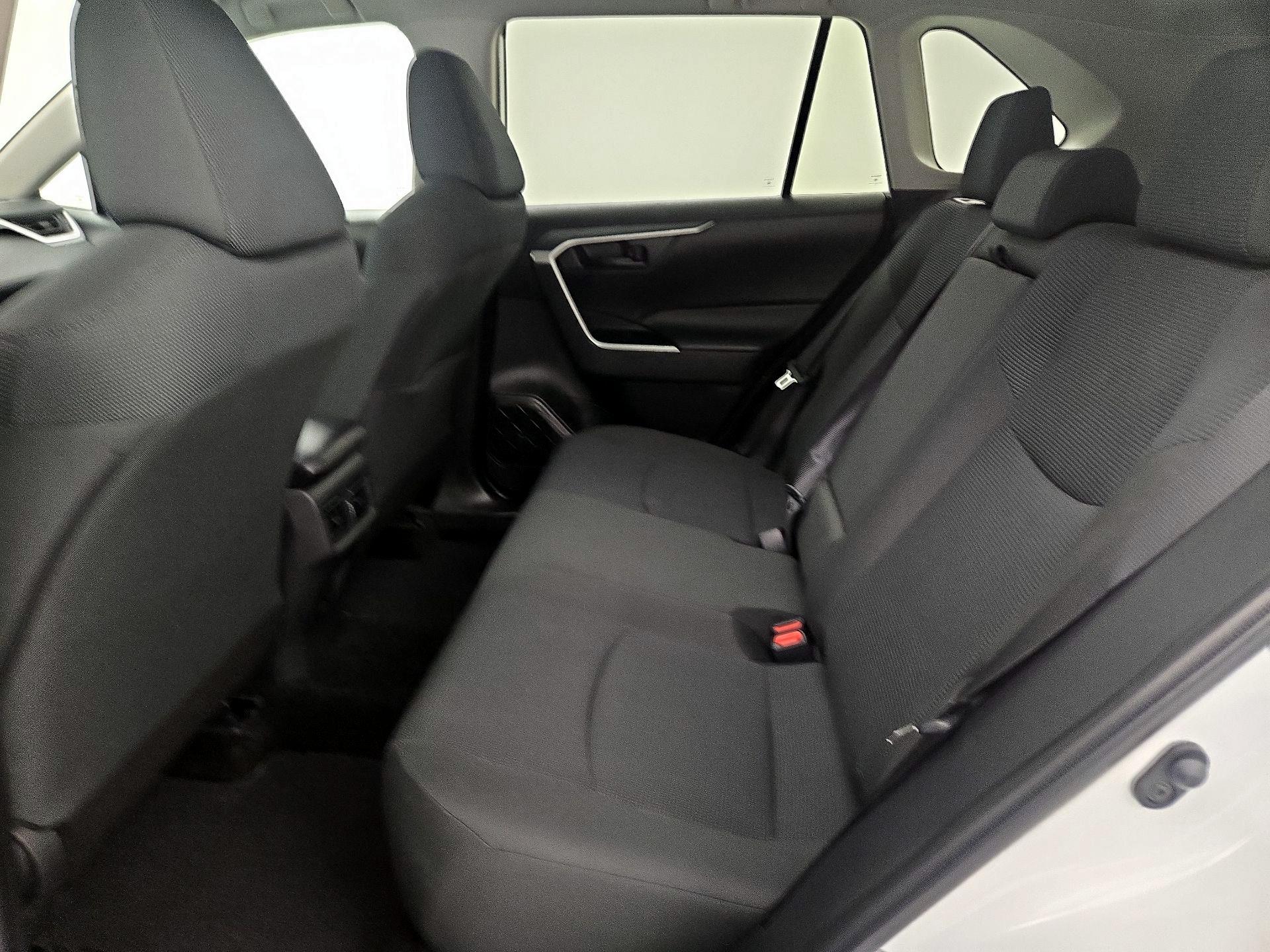 Thumbnail: 2024 Toyota RAV4 - 19