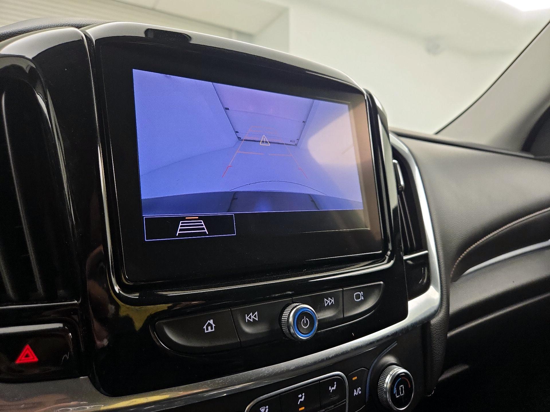 Thumbnail: 2020 Chevrolet Traverse - 14