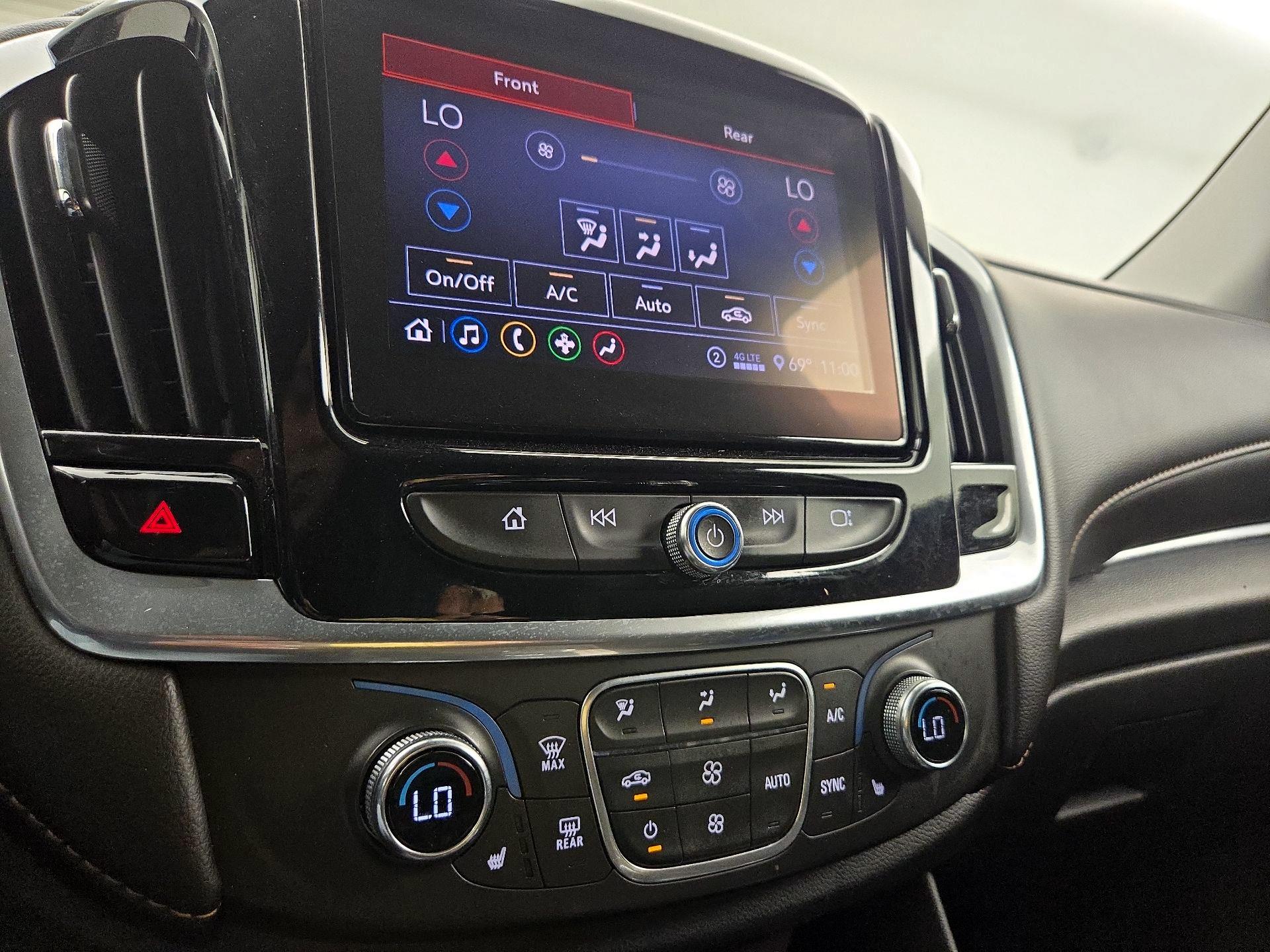 Thumbnail: 2020 Chevrolet Traverse - 16