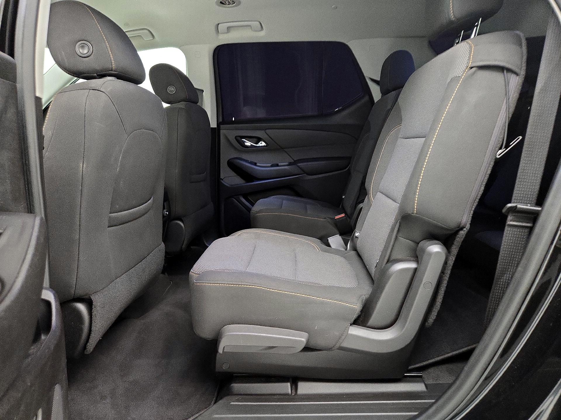 Thumbnail: 2020 Chevrolet Traverse - 19