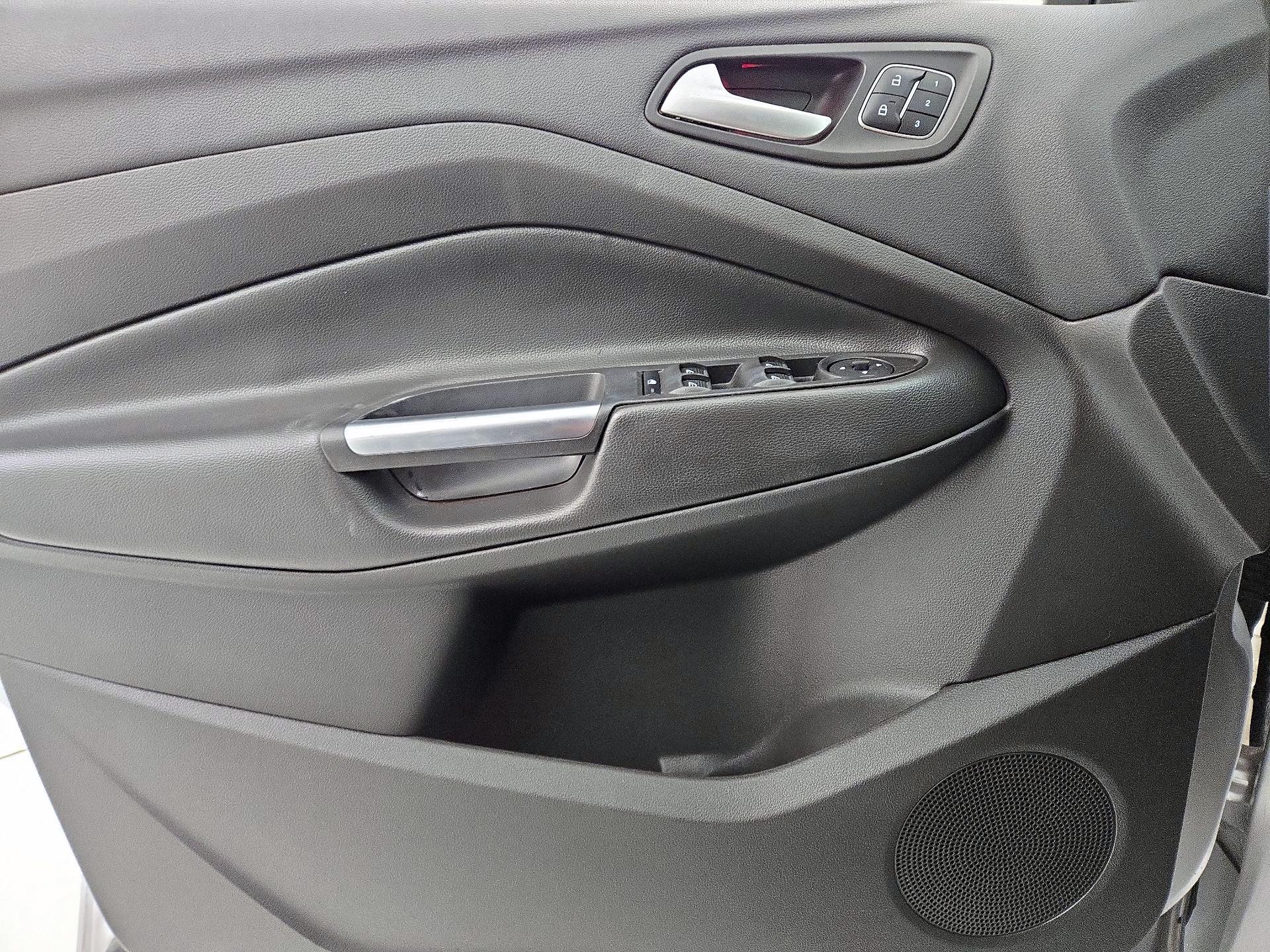 Thumbnail: 2017 Ford Escape - 12