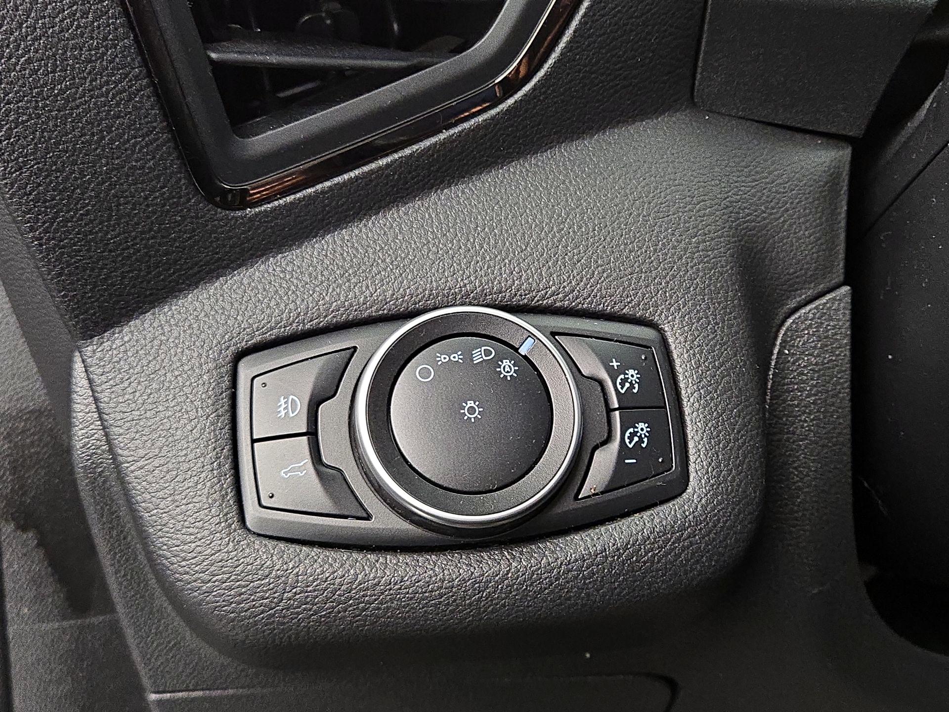 Thumbnail: 2017 Ford Escape - 13