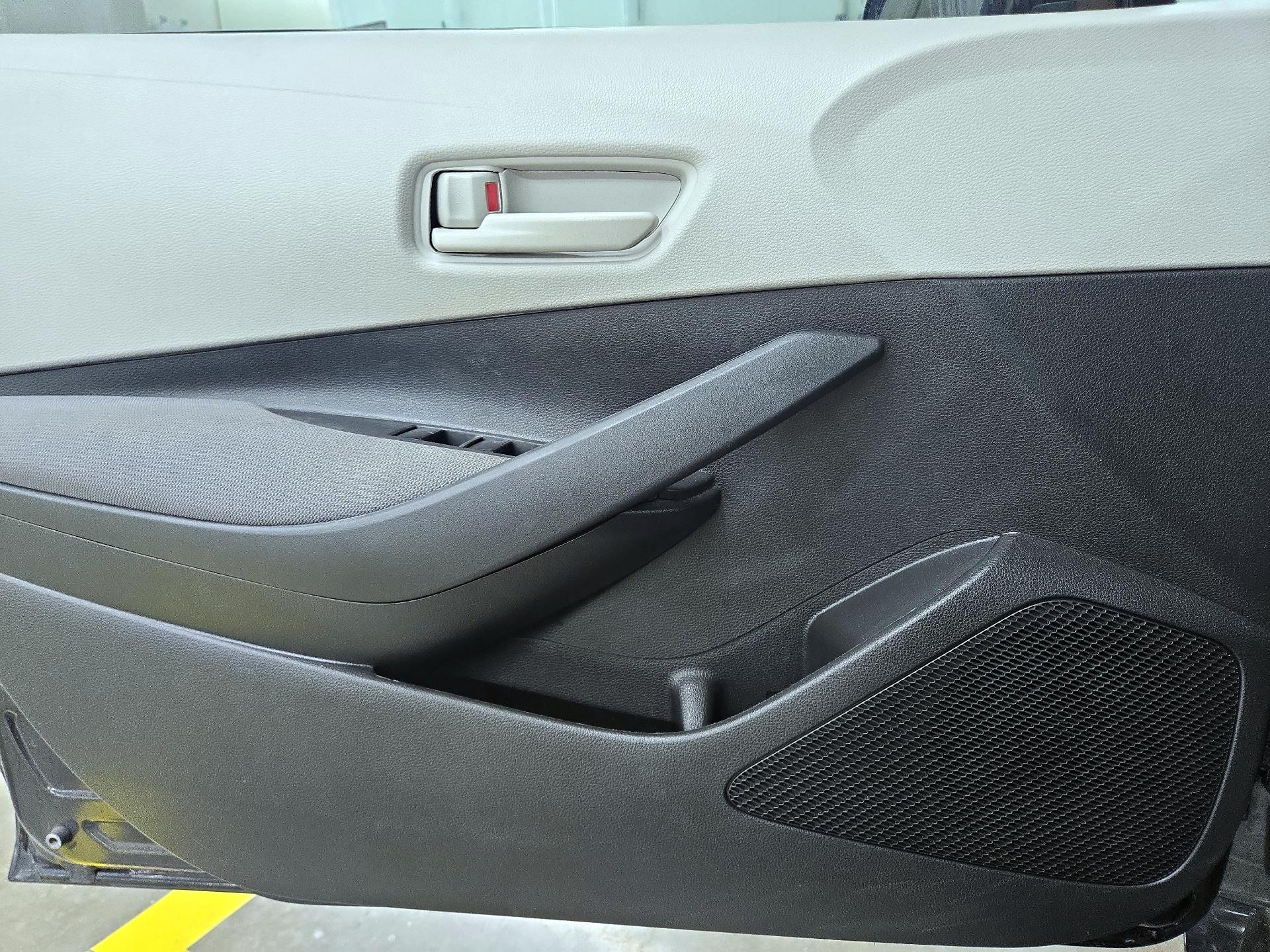 Thumbnail: 2023 Toyota Corolla - 12