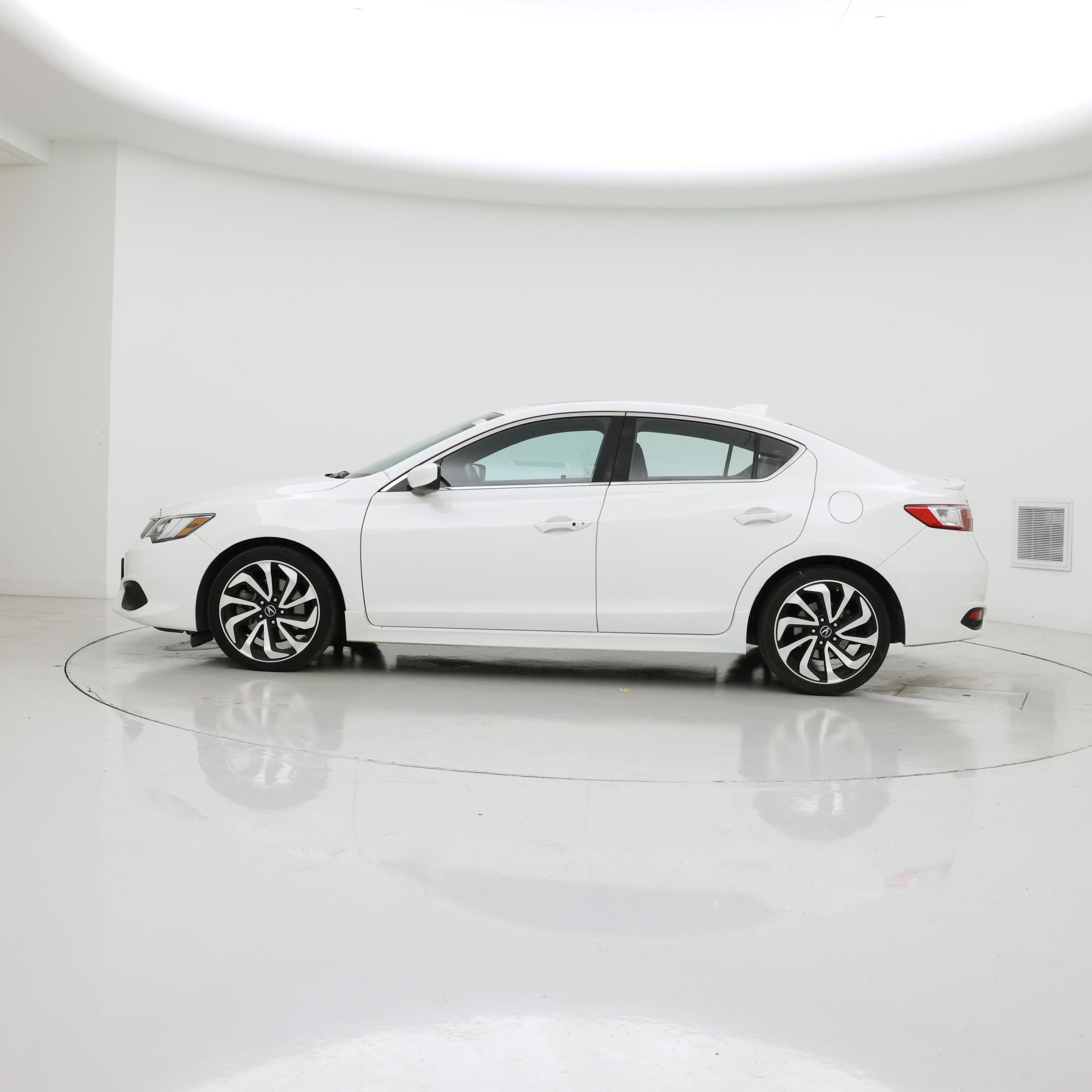 Thumbnail: 2017 Acura ILX - 3