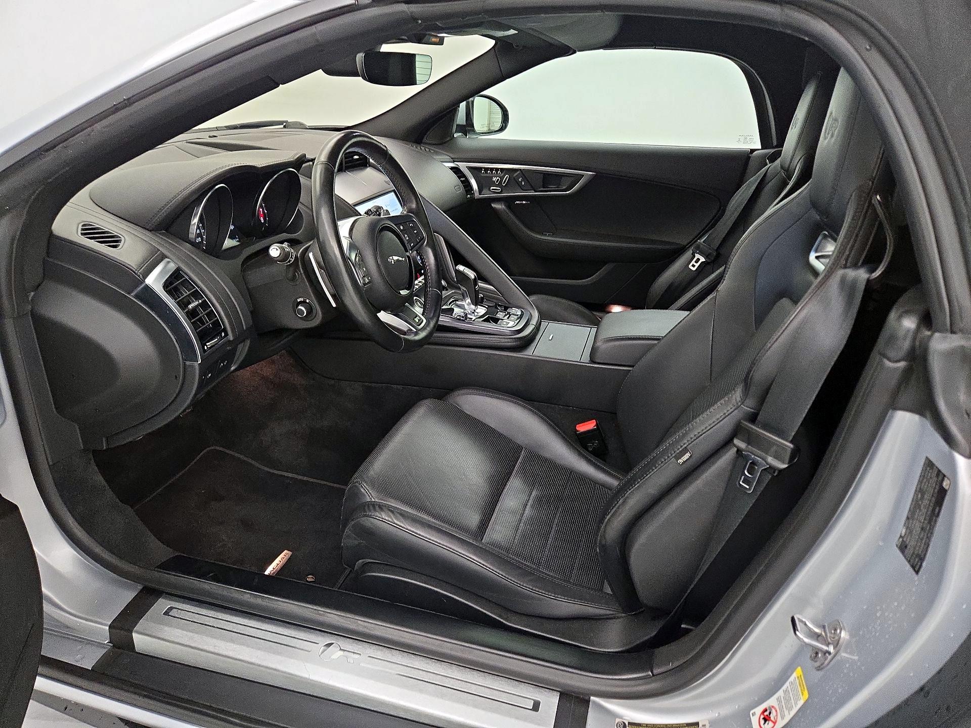 Thumbnail: 2020 Jaguar F-Type - 11