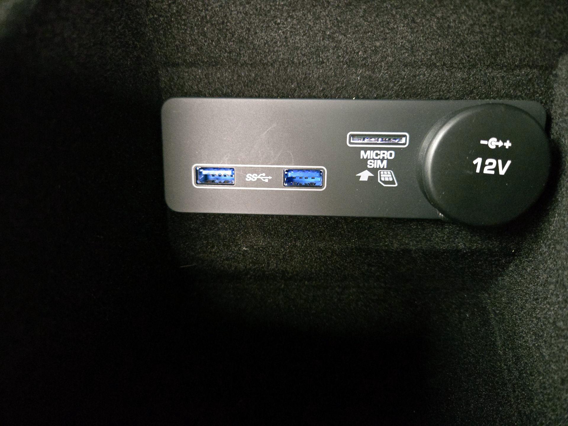 Thumbnail: 2020 Jaguar F-Type - 19