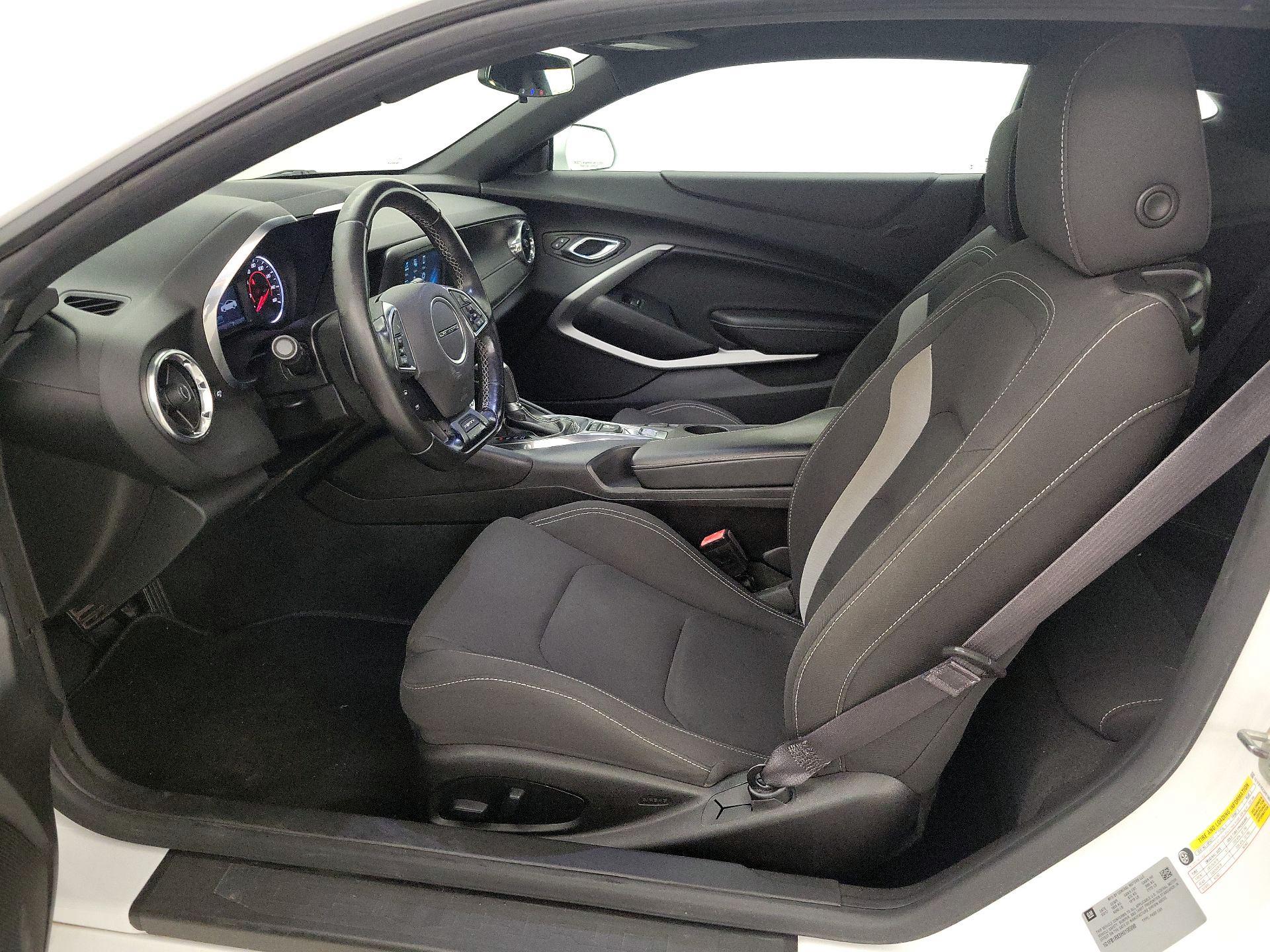 Thumbnail: 2017 Chevrolet Camaro - 11