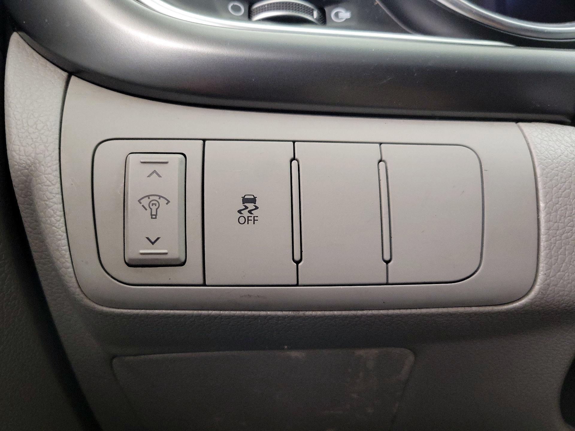Thumbnail: 2014 Kia Optima - 13