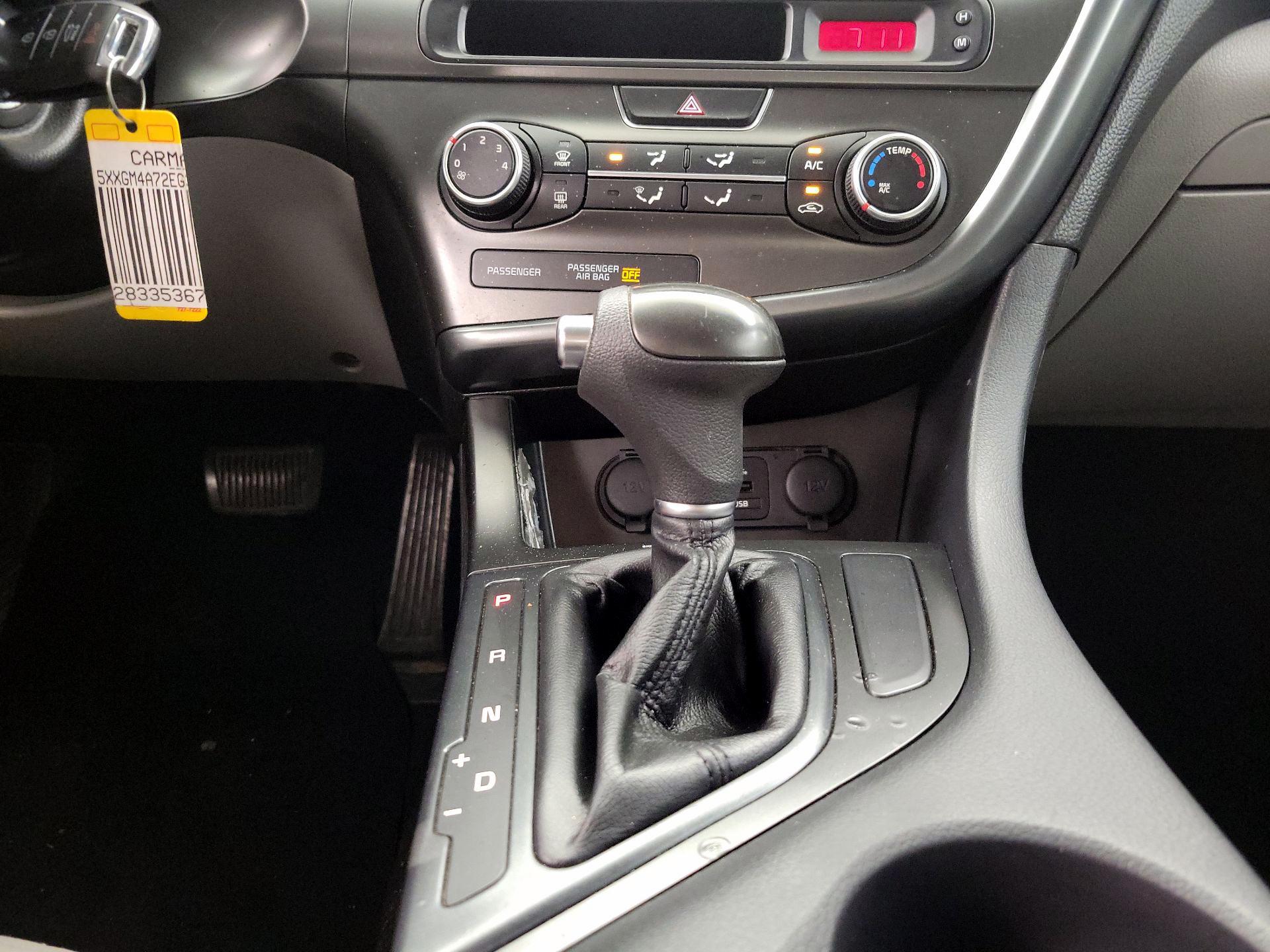 Thumbnail: 2014 Kia Optima - 17