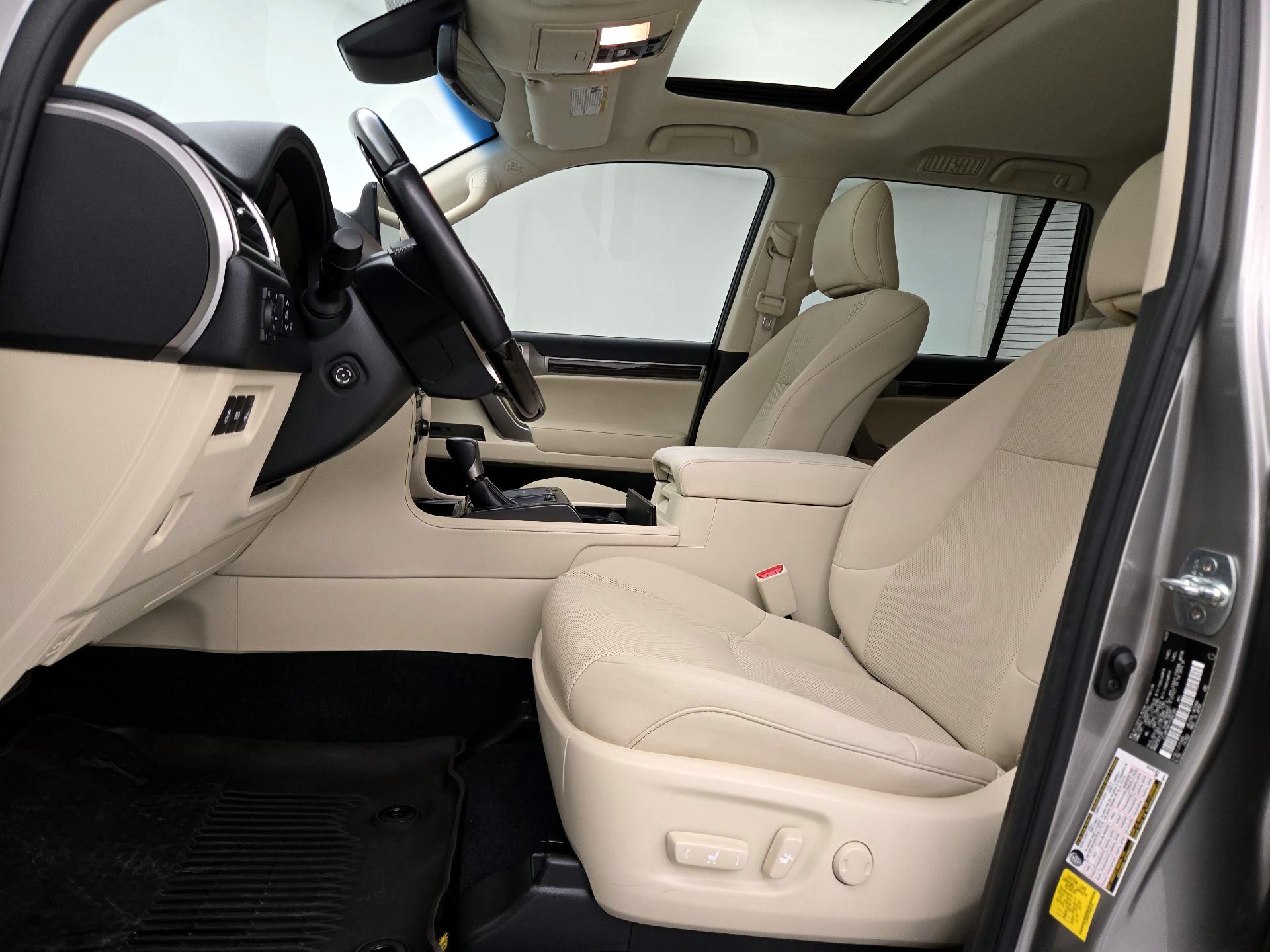 Thumbnail: 2023 Lexus GX - 11