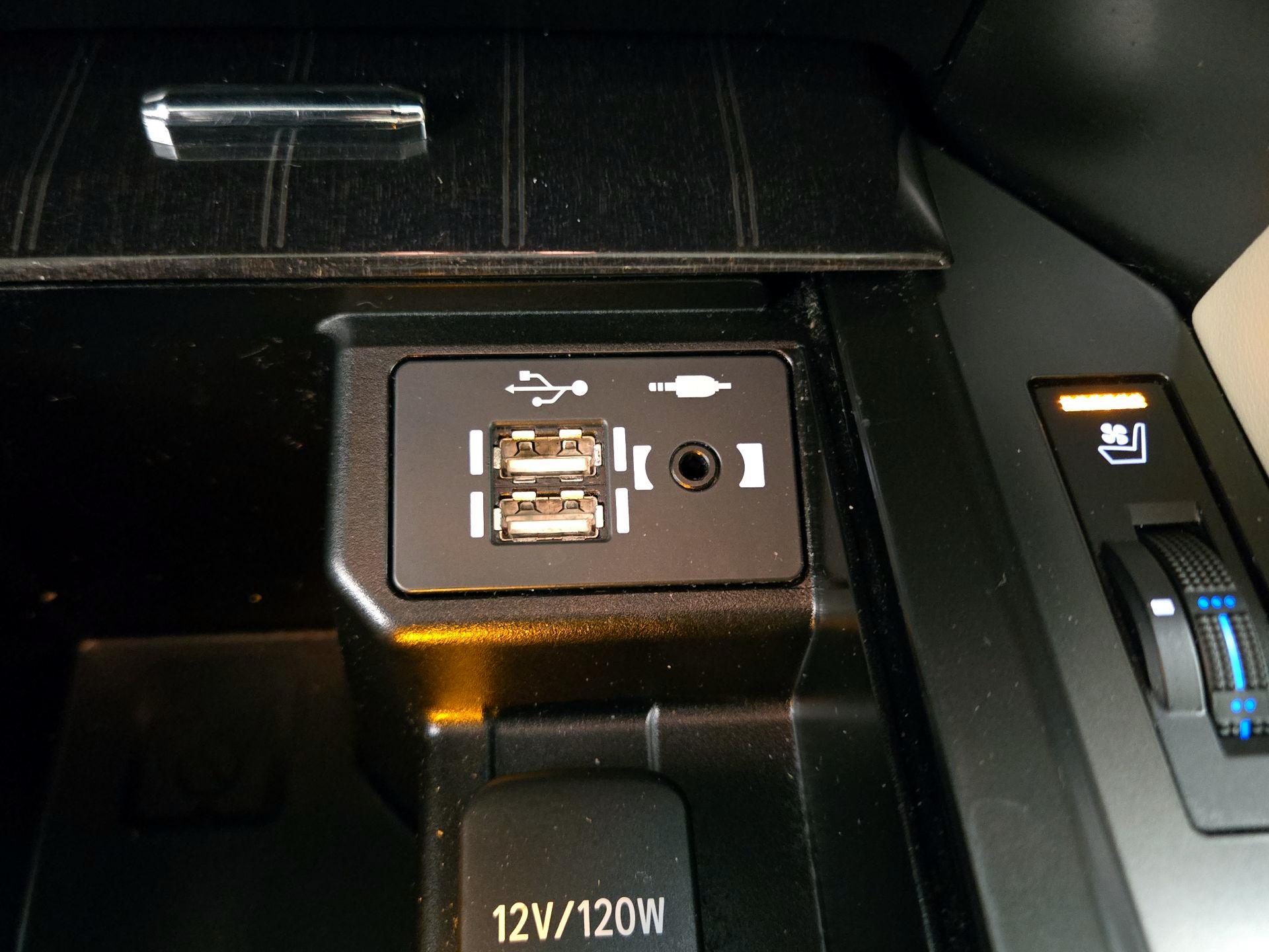 Thumbnail: 2023 Lexus GX - 19