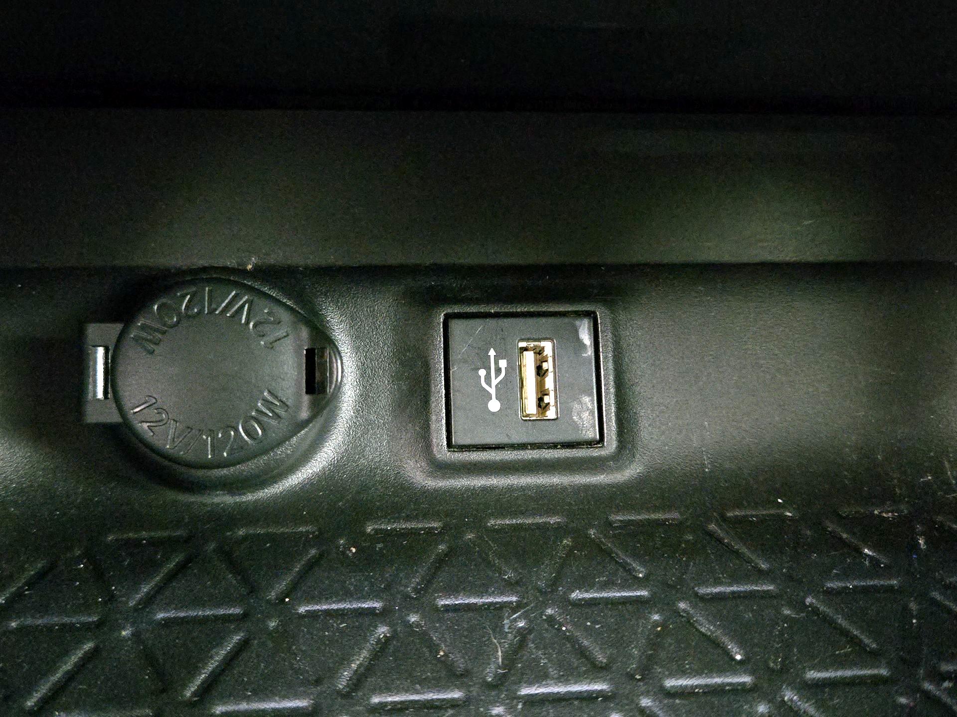 Thumbnail: 2023 Toyota RAV4 - 18