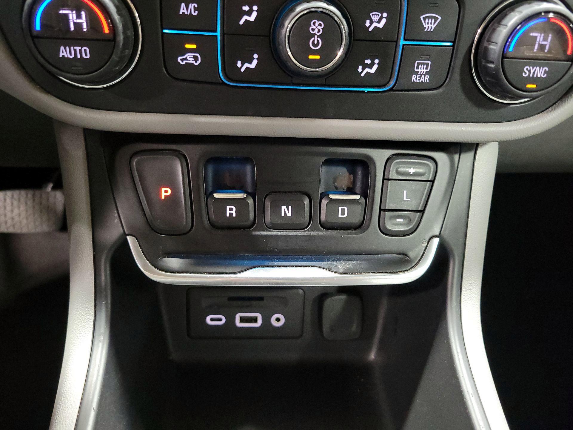 Thumbnail: 2021 GMC Terrain - 17