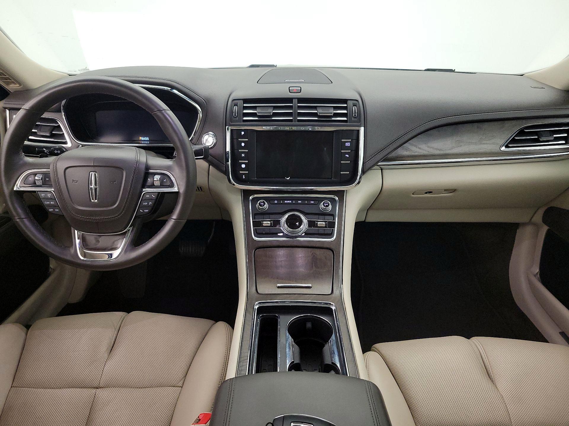 Thumbnail: 2018 Lincoln Continental - 9