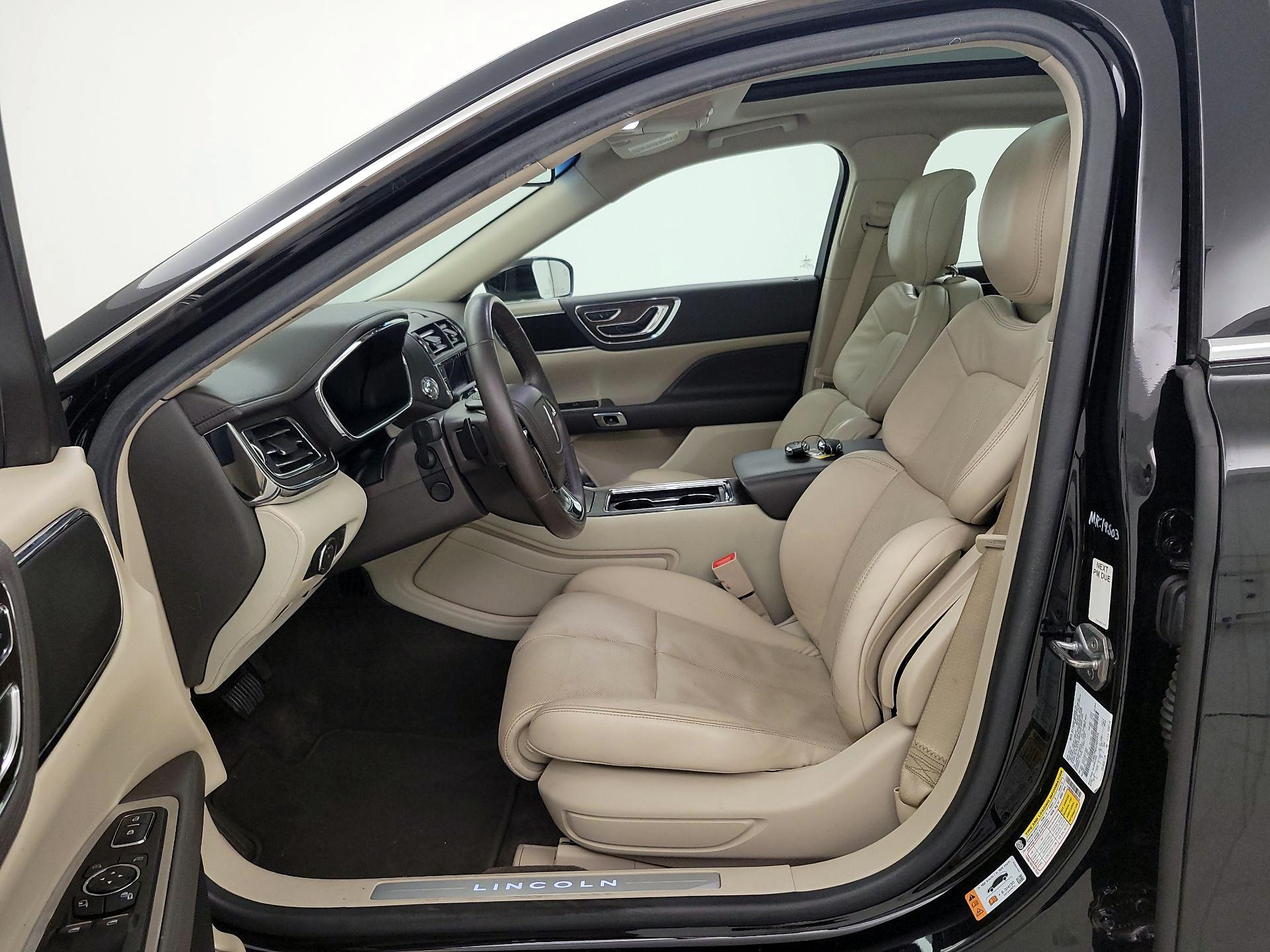 Thumbnail: 2018 Lincoln Continental - 11