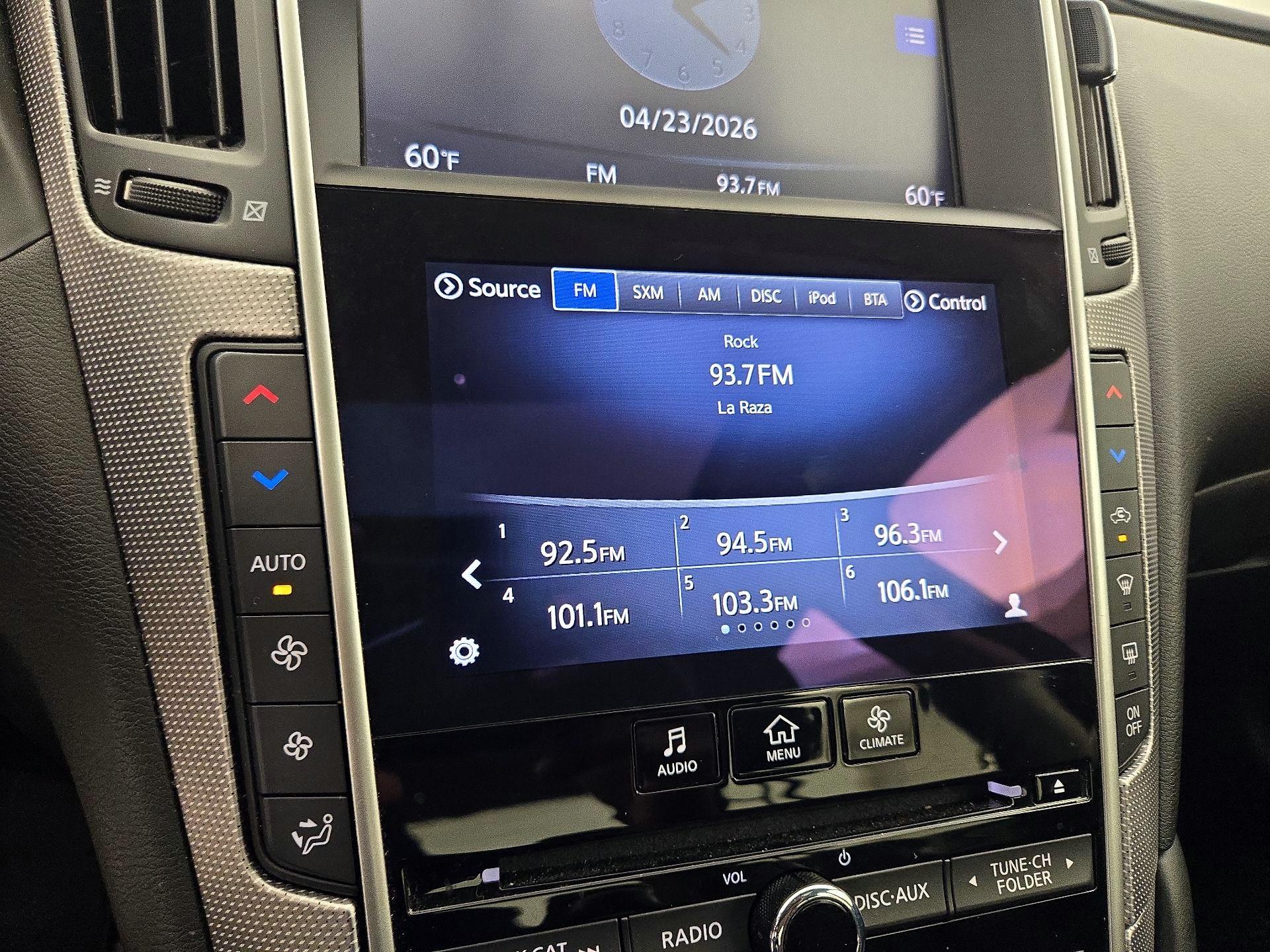 Thumbnail: 2015 INFINITI Q50 - 15