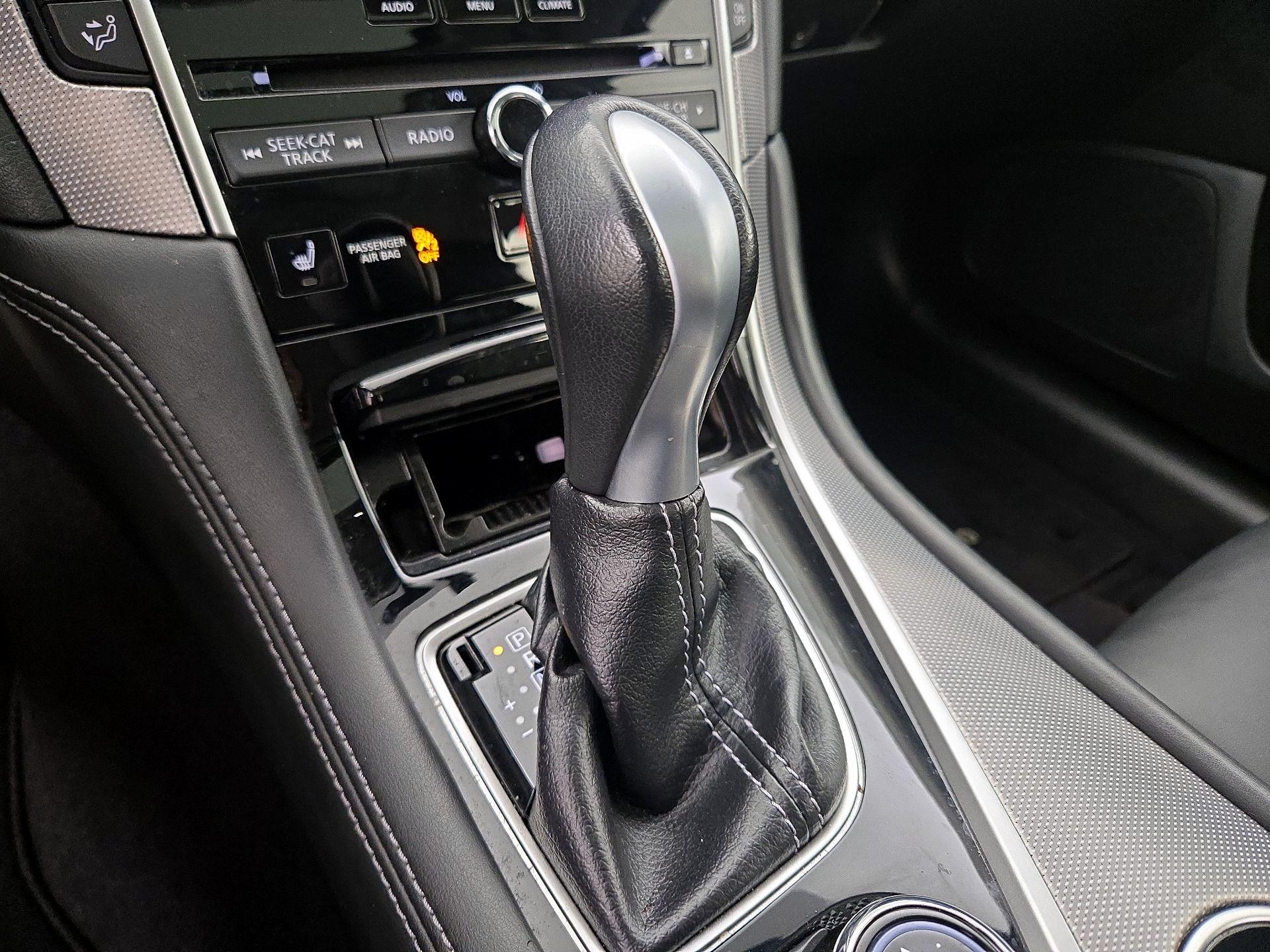 Thumbnail: 2015 INFINITI Q50 - 17