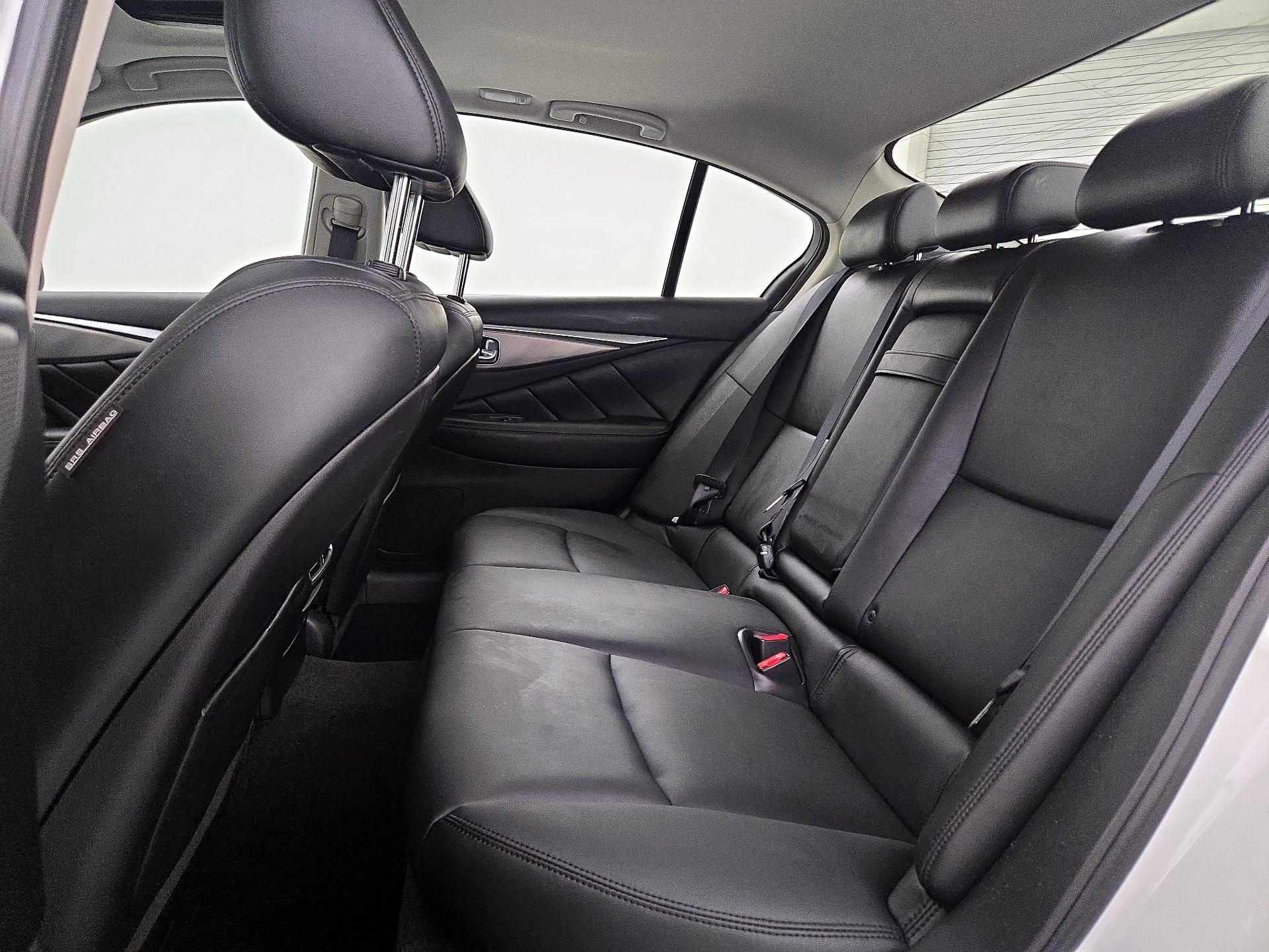 Thumbnail: 2015 INFINITI Q50 - 20