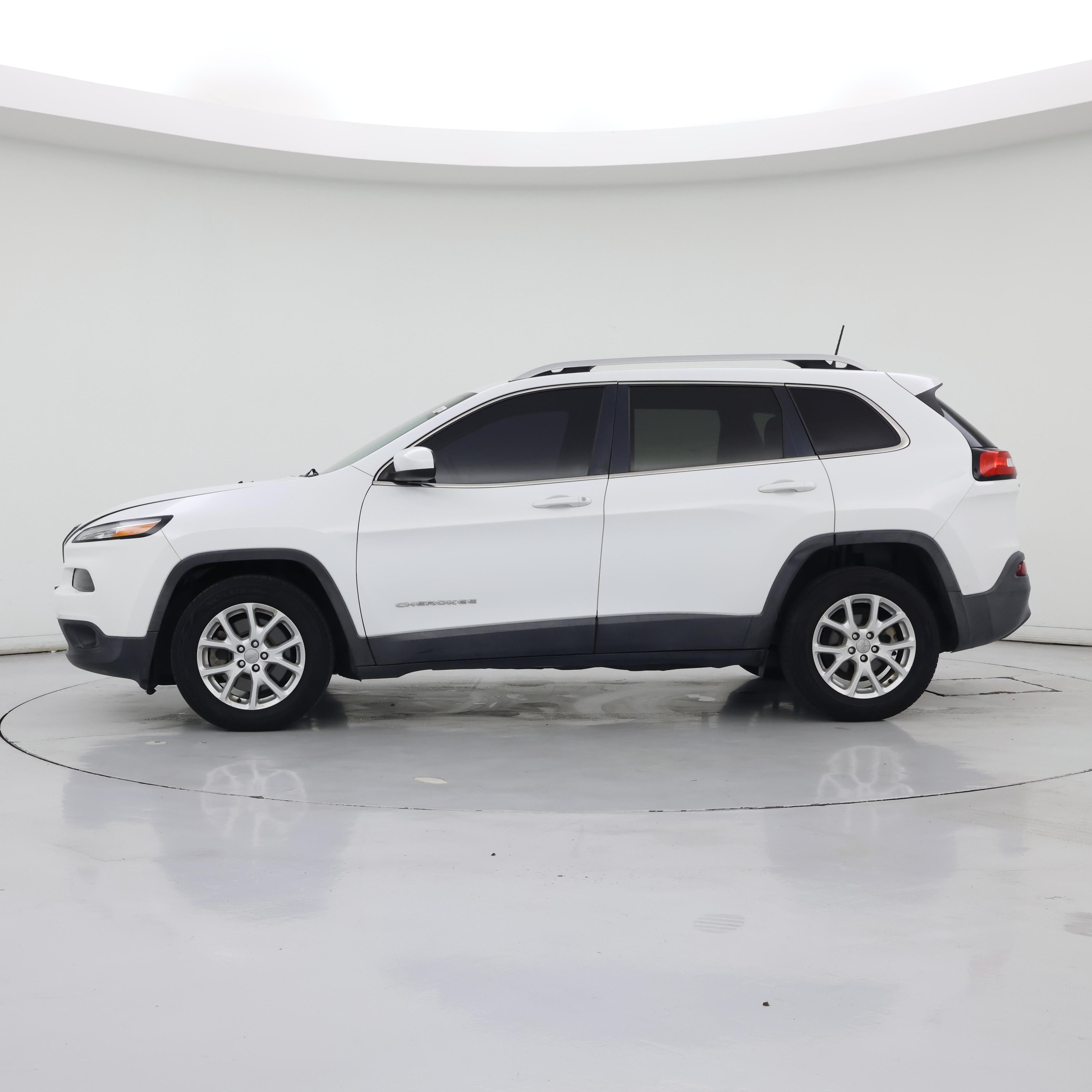 Thumbnail: 2017 Jeep Cherokee - 3