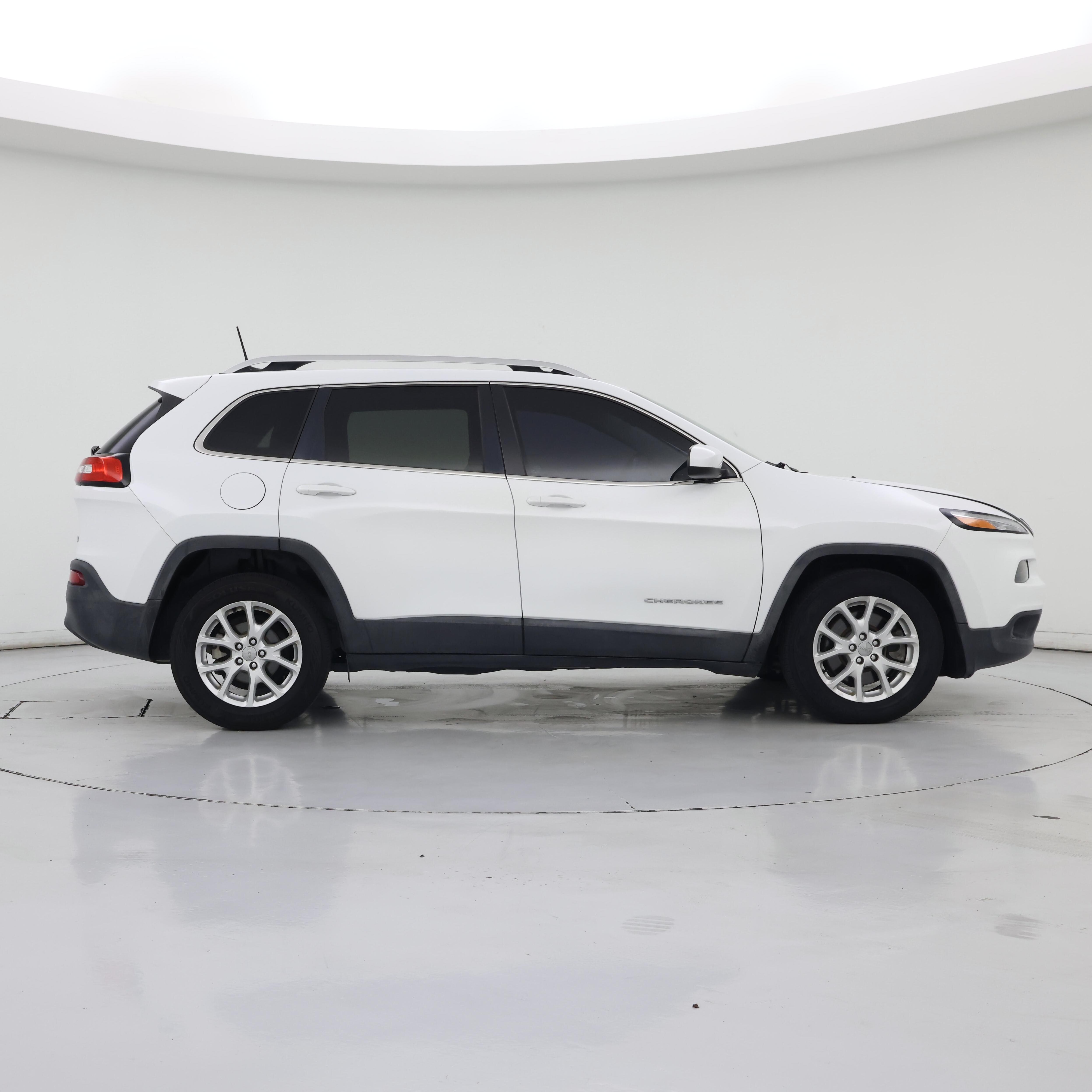 Thumbnail: 2017 Jeep Cherokee - 7