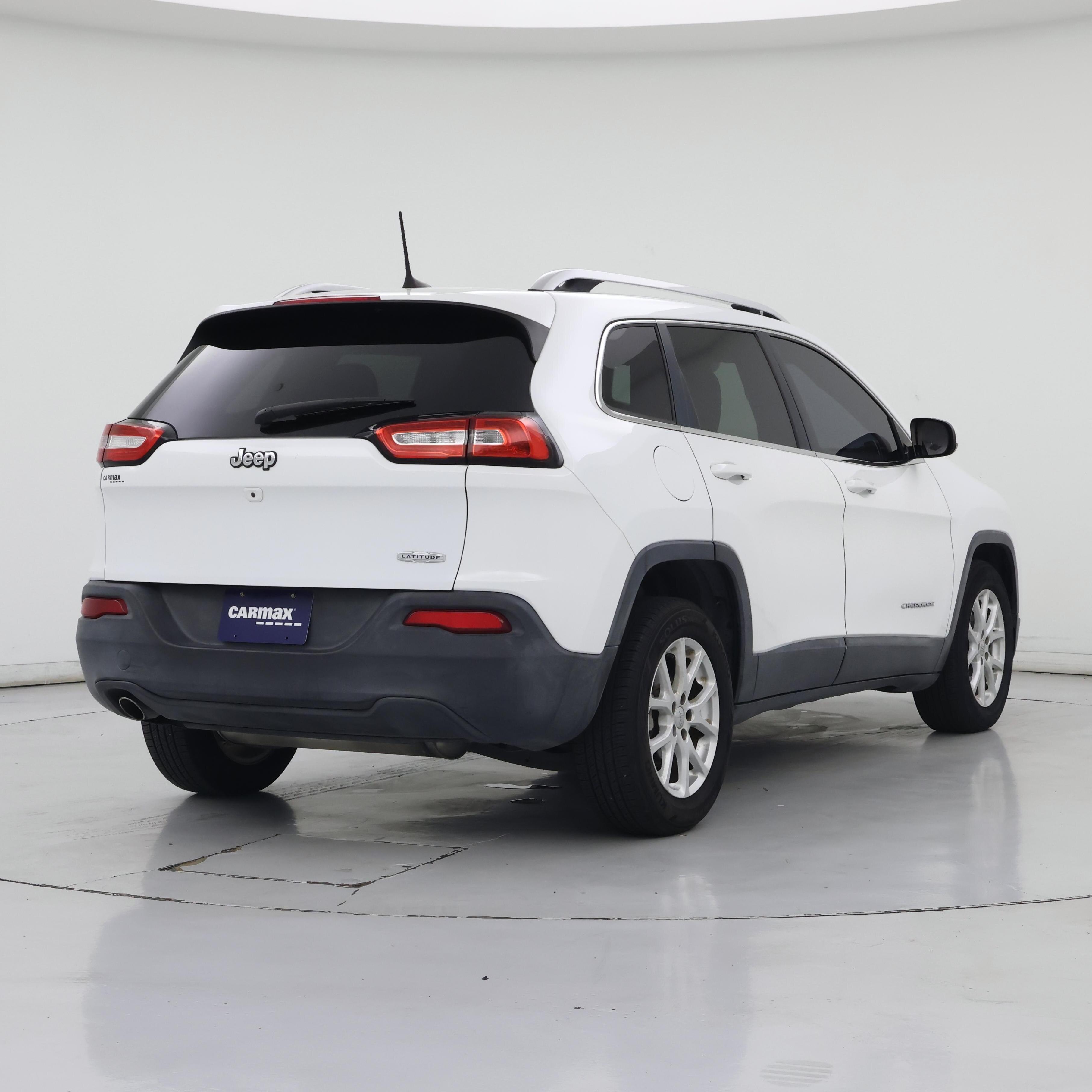 Thumbnail: 2017 Jeep Cherokee - 8