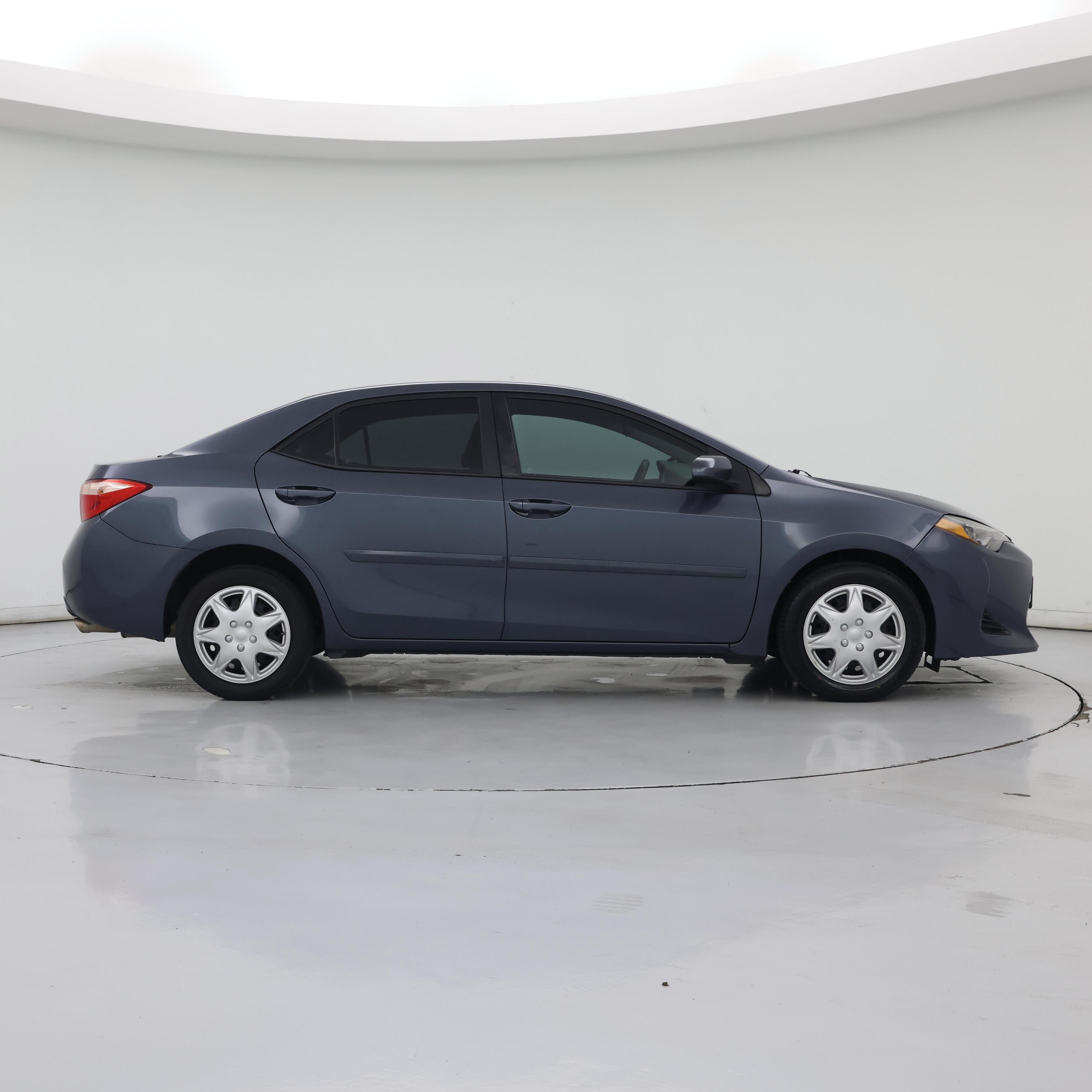 Thumbnail: 2017 Toyota Corolla - 7