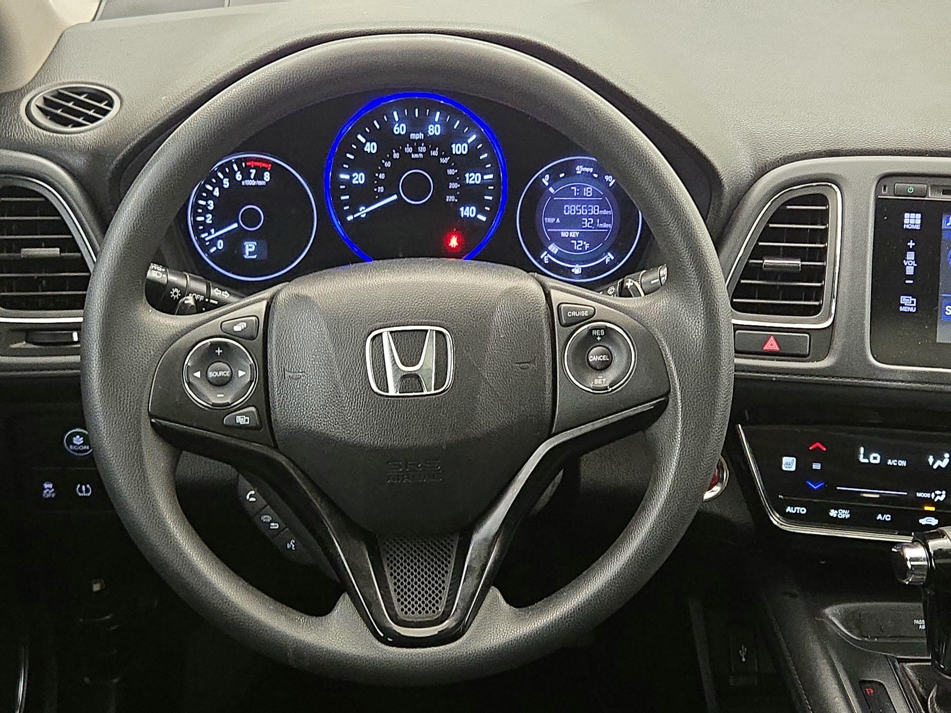 Thumbnail: 2016 Honda HR-V - 10