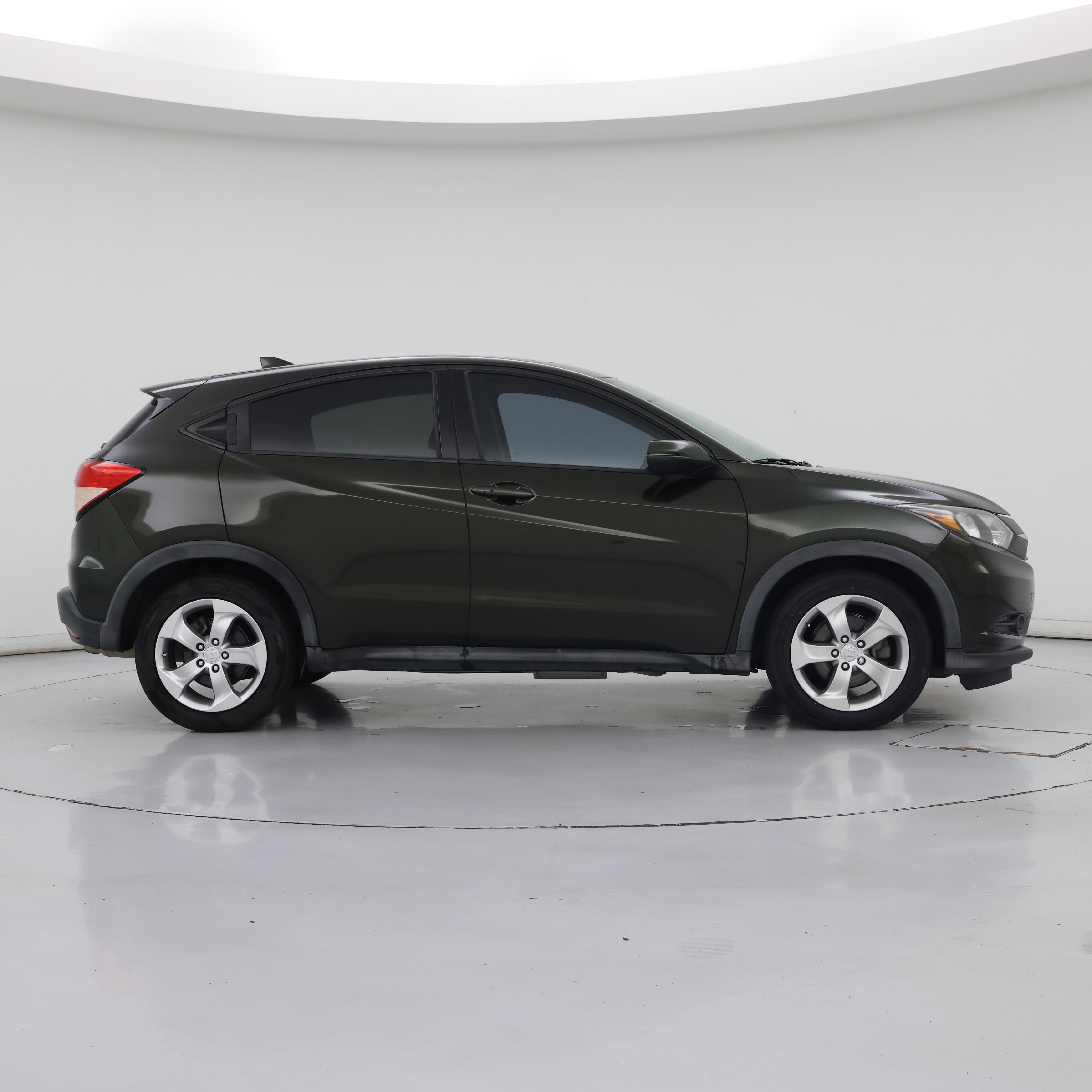 Thumbnail: 2016 Honda HR-V - 7